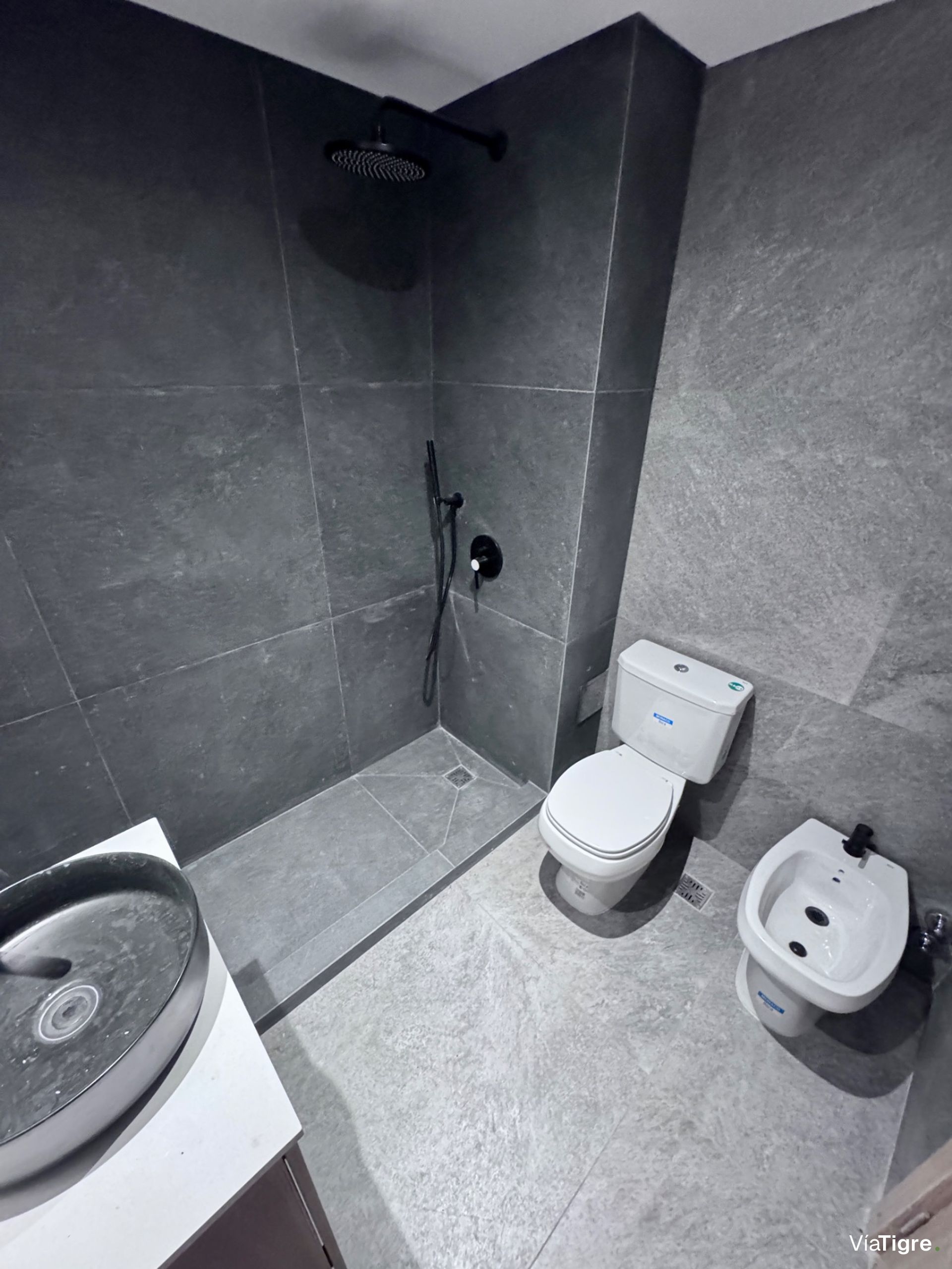 Venta departm 2 ambientes Milenia Nordelta cochera