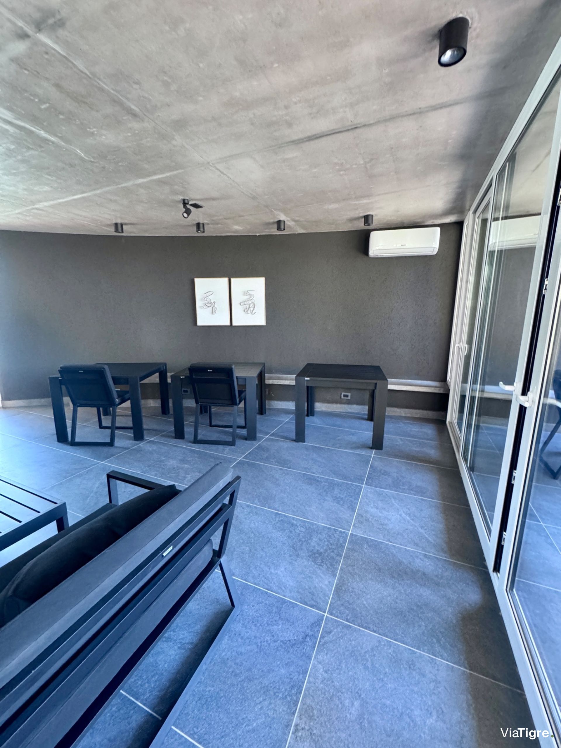Venta departm 2 ambientes Milenia Nordelta cochera