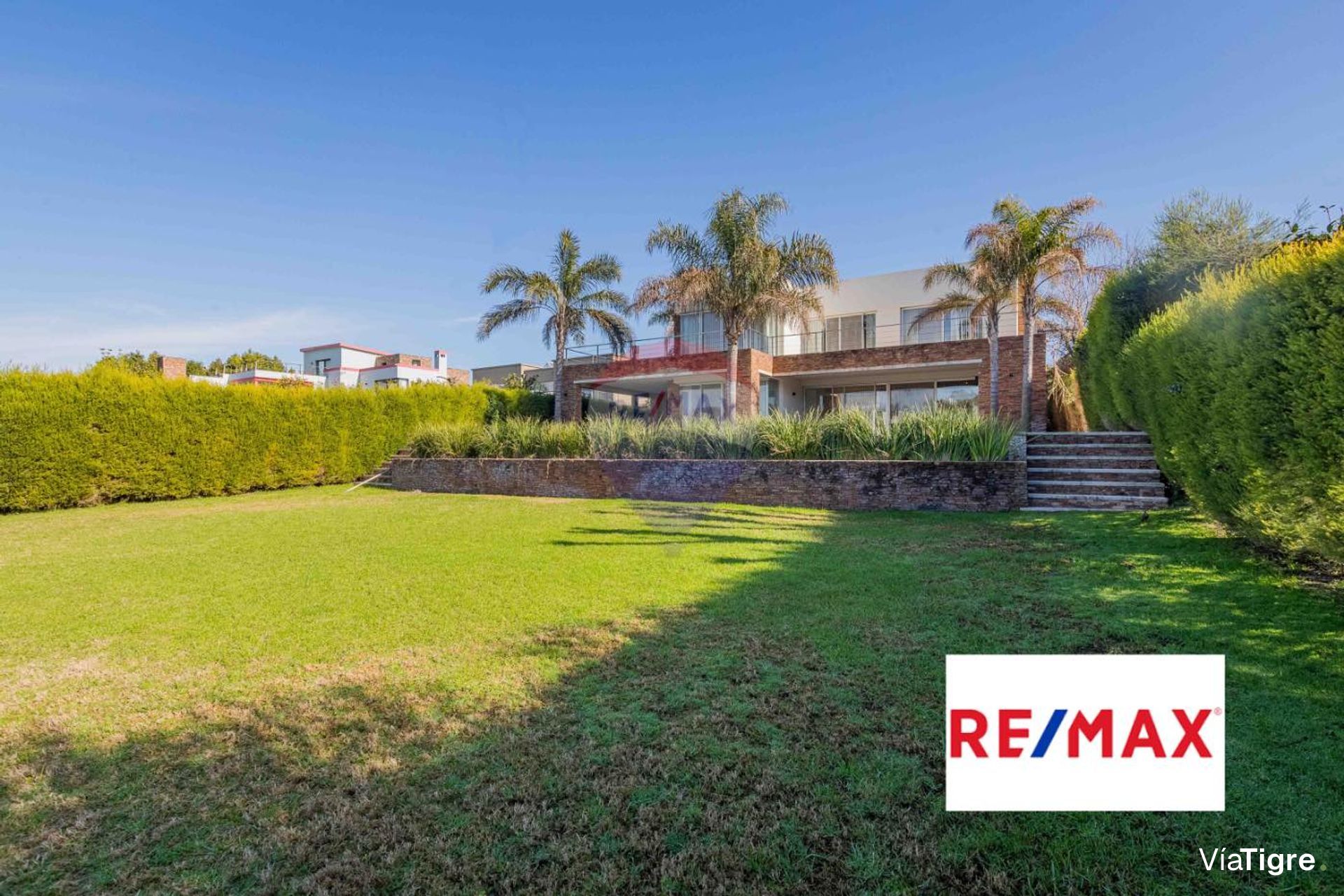 Venta casa Santa Bárbara al agua 7 ambientes