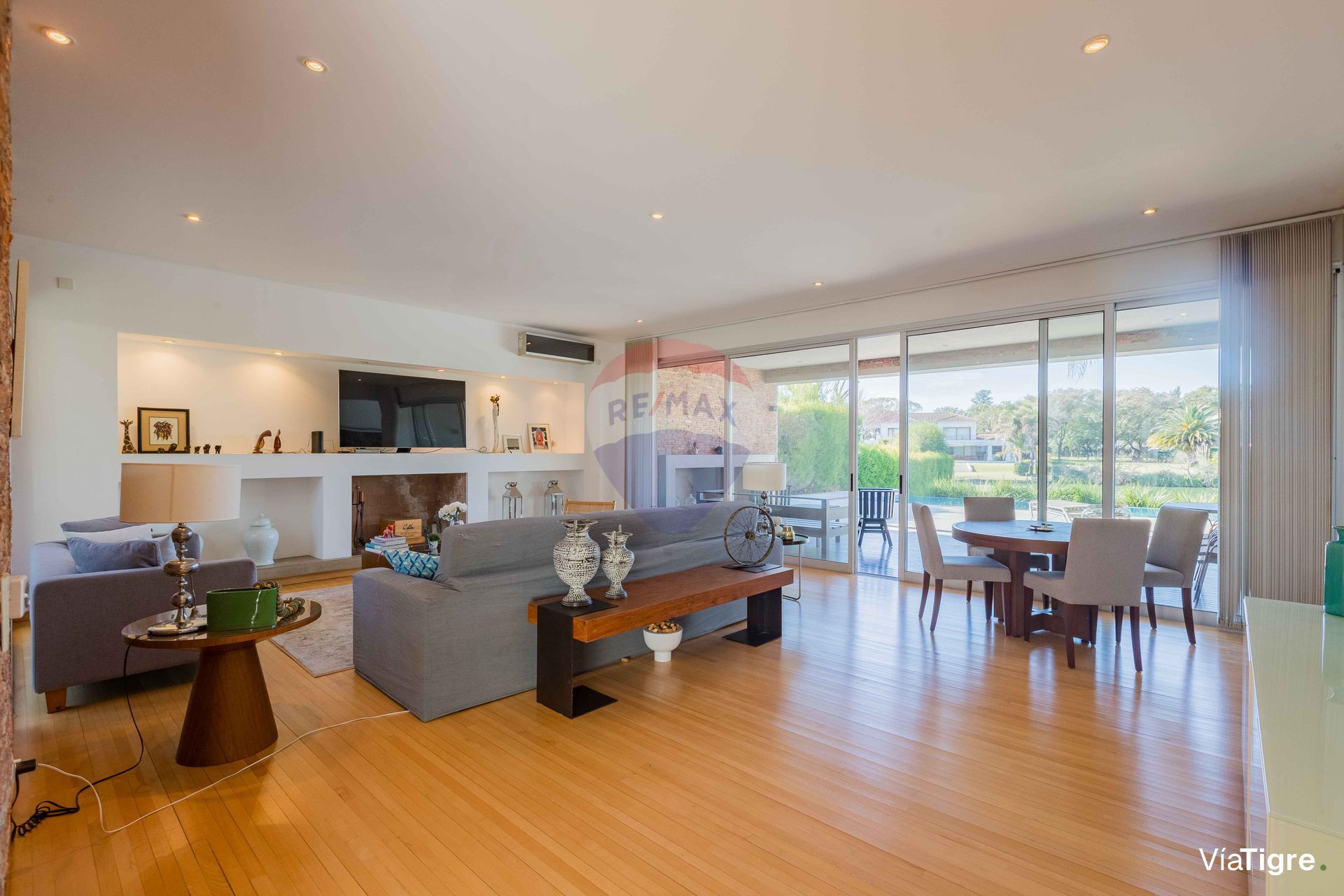 Venta casa Santa Bárbara al agua 7 ambientes