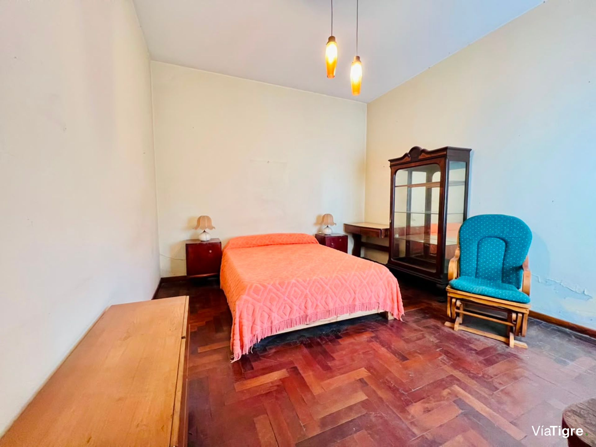 Venta Casa 4 Ambientes En Villa Adelina Con Jardin