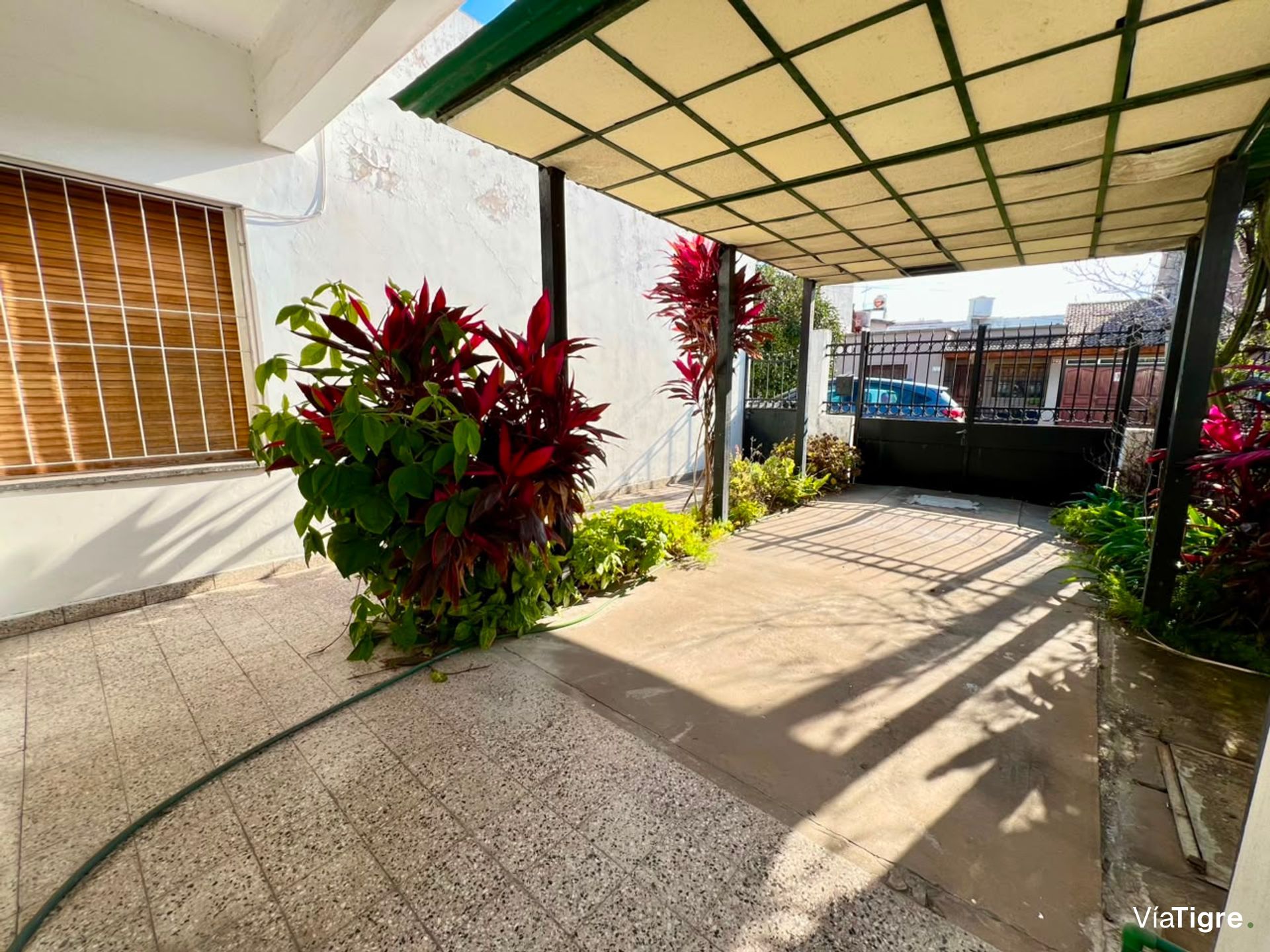 Venta Casa 4 Ambientes En Villa Adelina Con Jardin