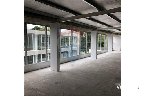 San Isidro,Alquiler,oficinas y cocheras AAA