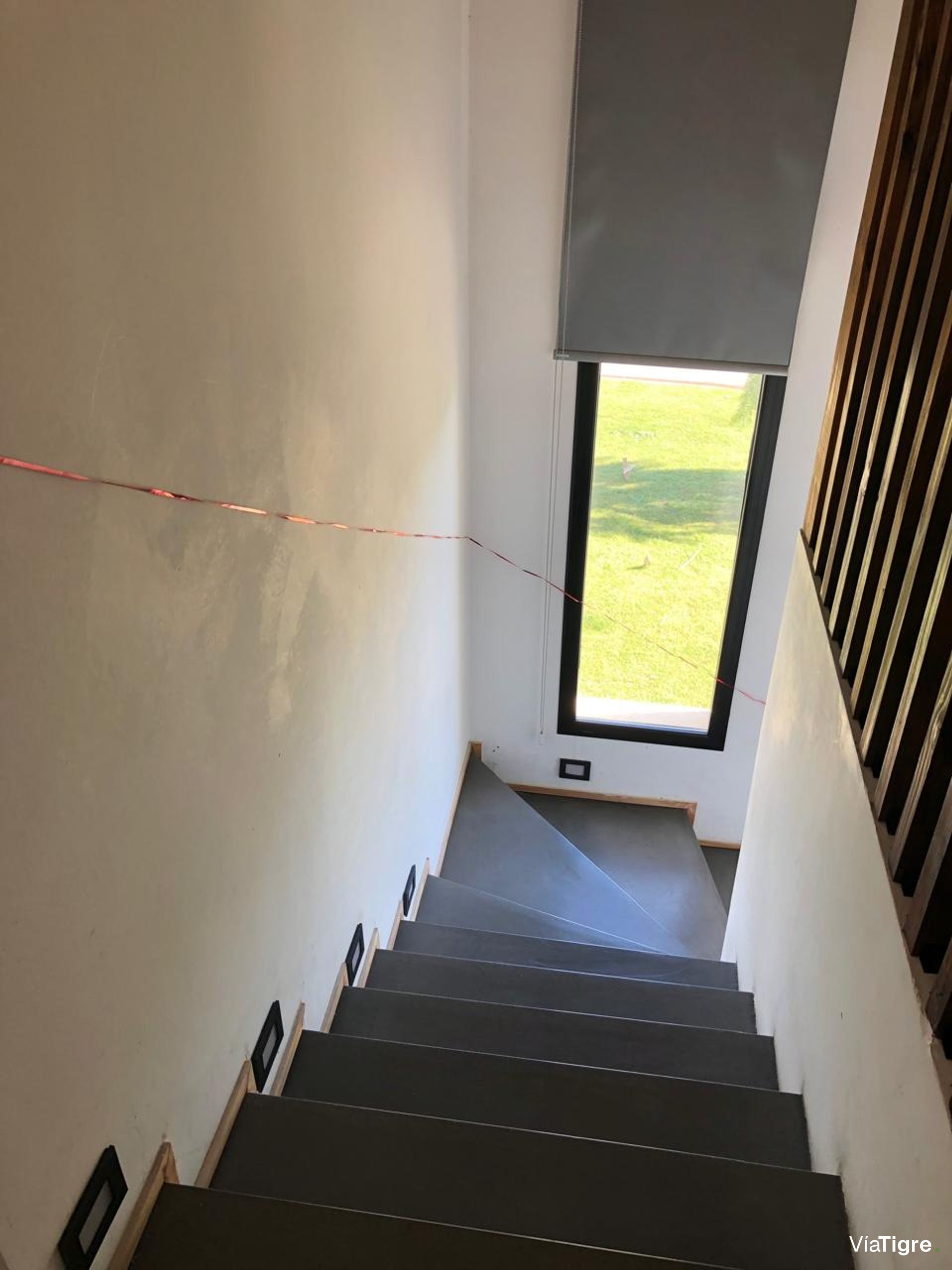 Casa 4 amb.c/pileta bajada a la laguna.