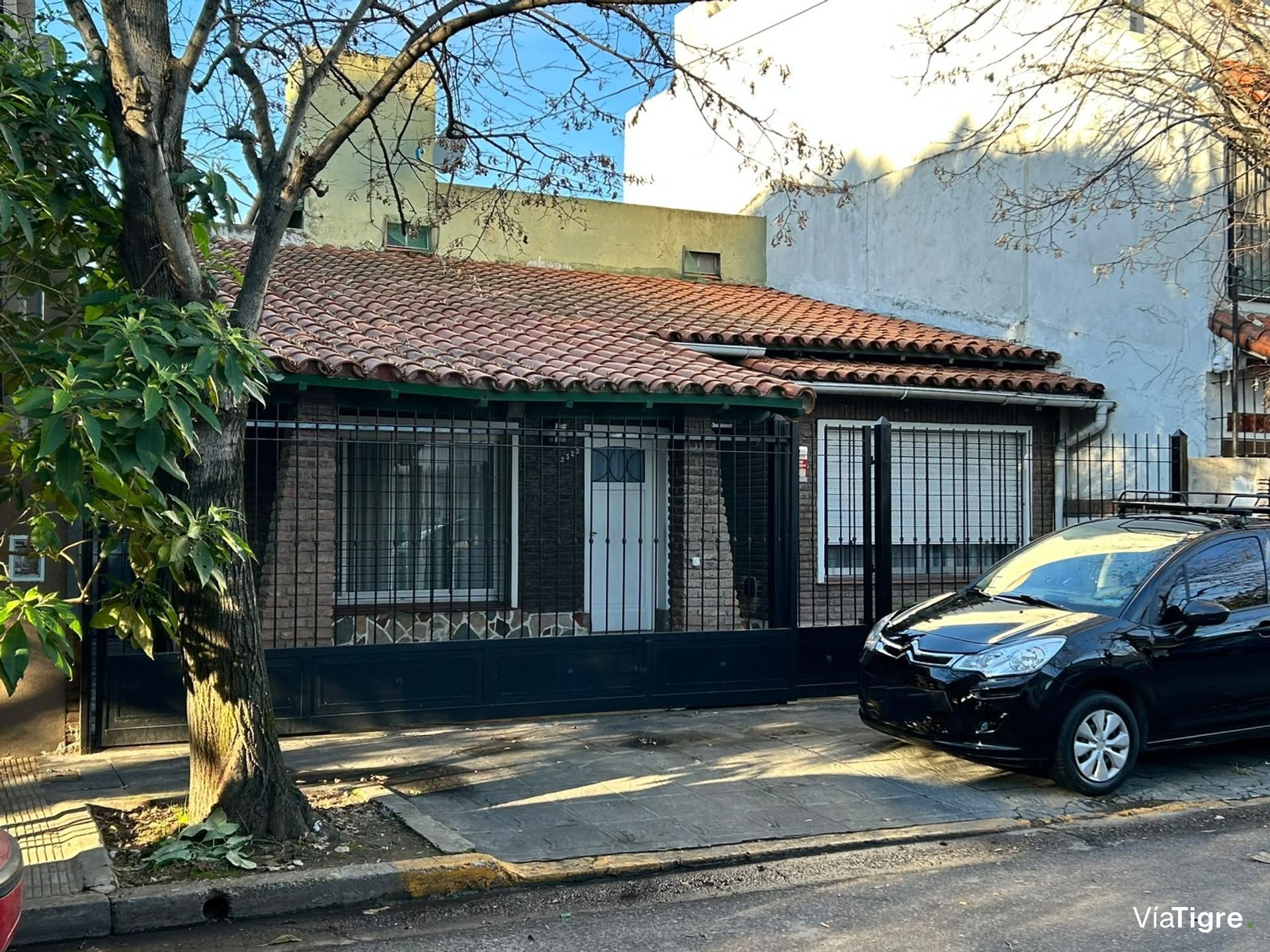 Venta Casa 3 Dormitorios Patio Cochera Luminosa