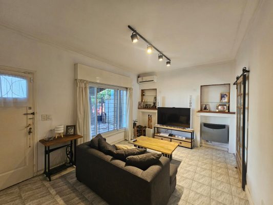 Venta Casa 3 Dormitorios Patio Cochera Luminosa