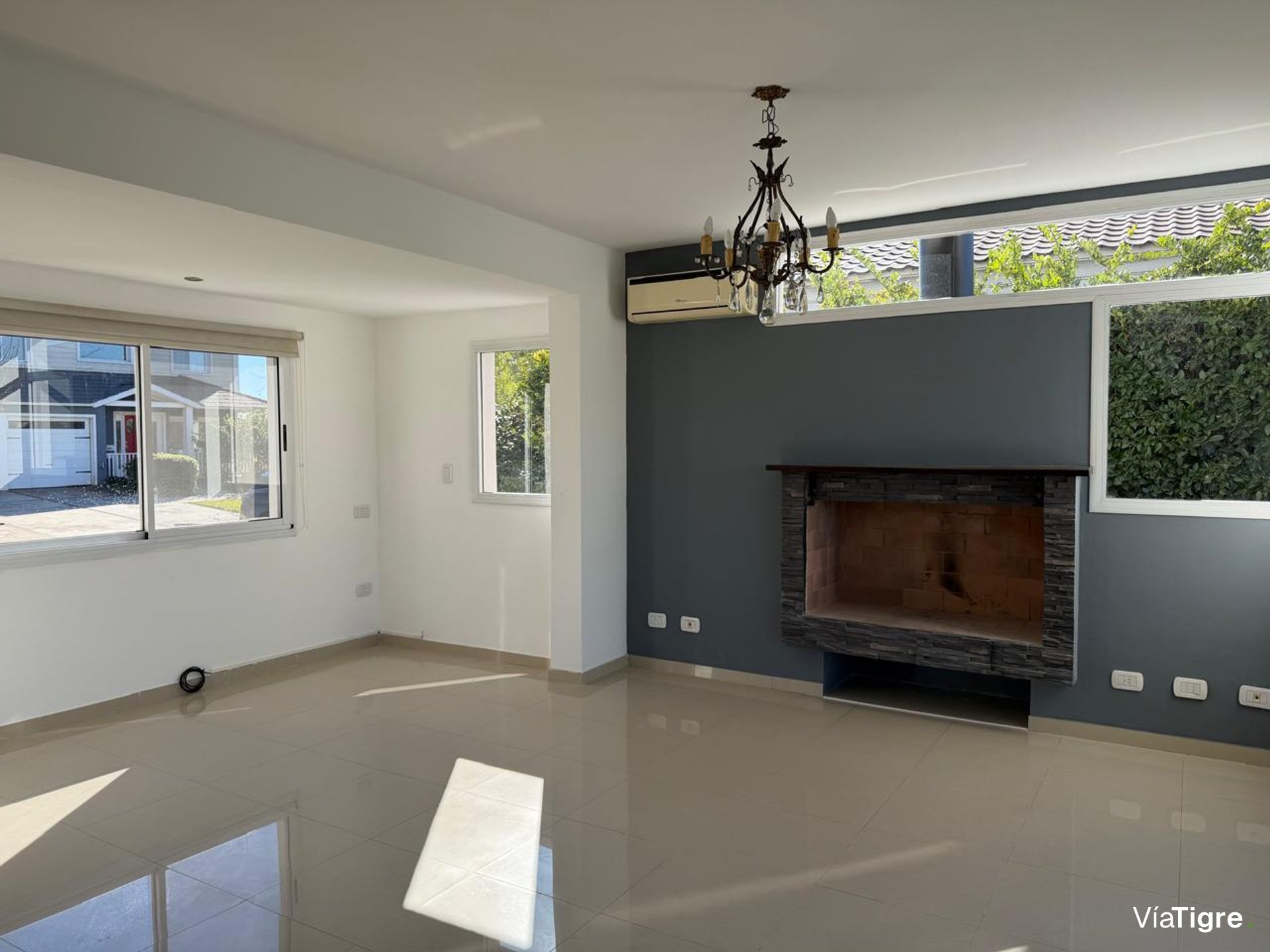 Venta Casa 6 Amb /Pileta B° San Marcos Villanueva