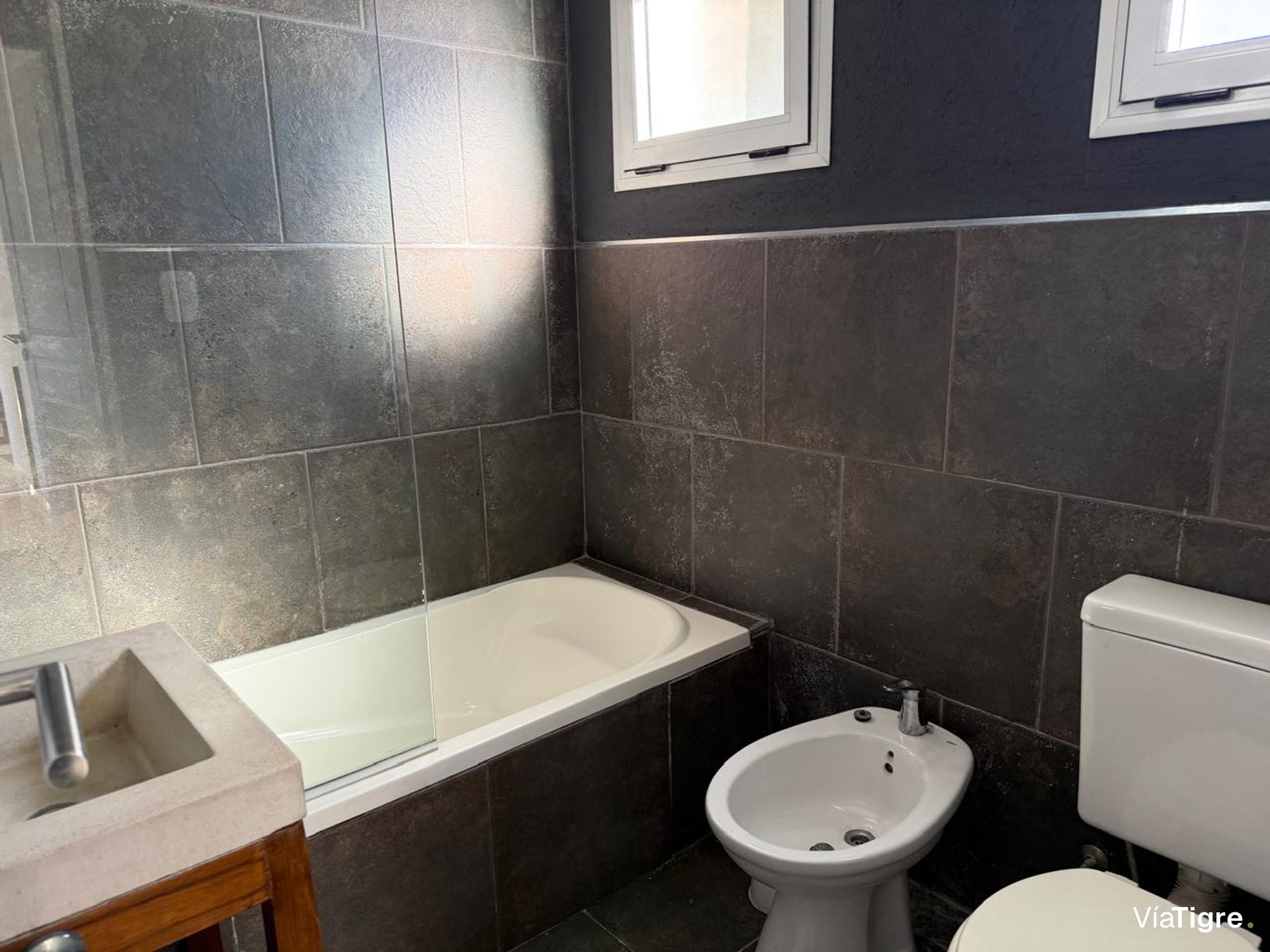 Venta Casa 6 Amb /Pileta B° San Marcos Villanueva