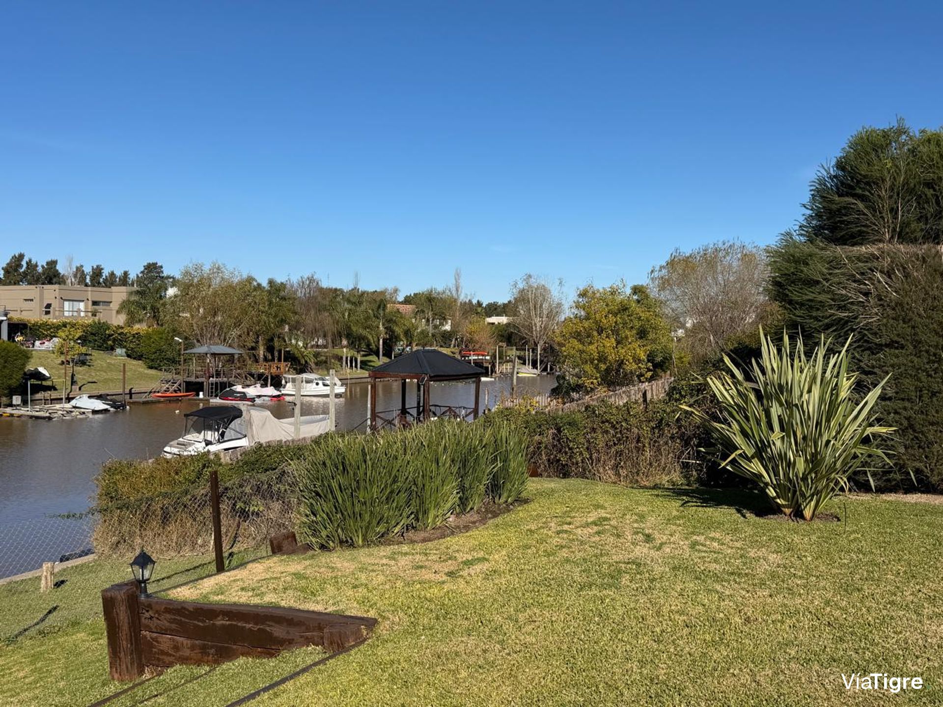 Venta Casa 6 Amb /Pileta B° San Marcos Villanueva
