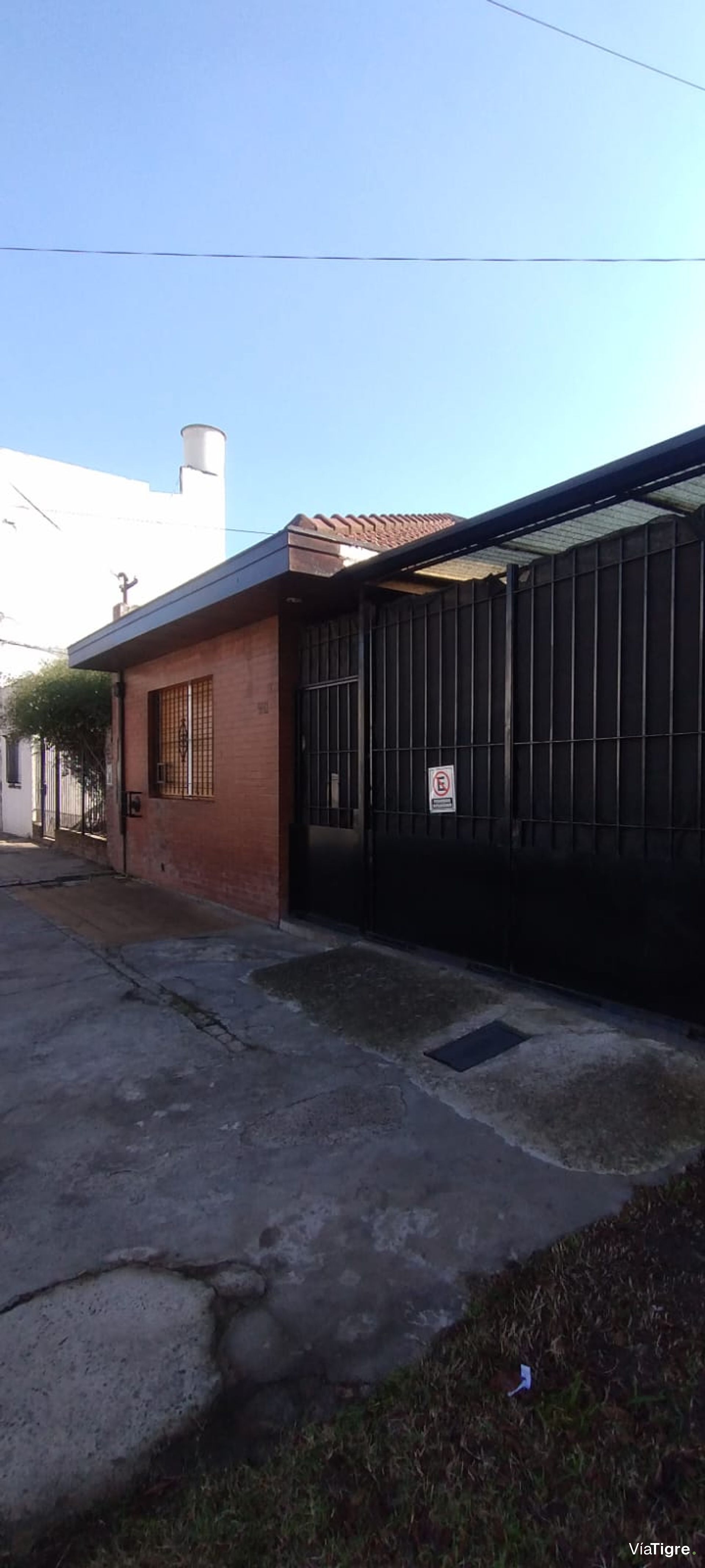 Venta Casa 3 Ambientes Con Cochera Y Quincho