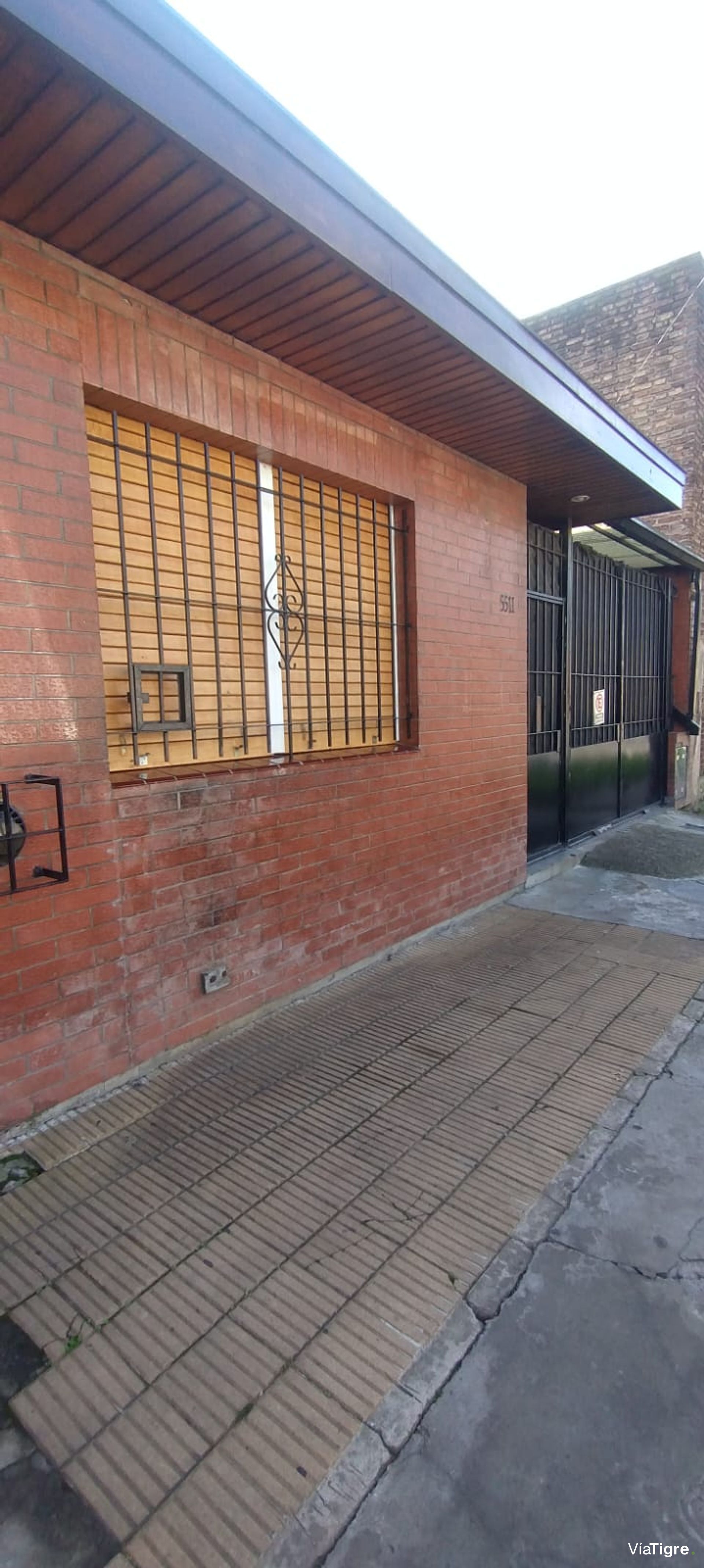 Venta Casa 3 Ambientes Con Cochera Y Quincho