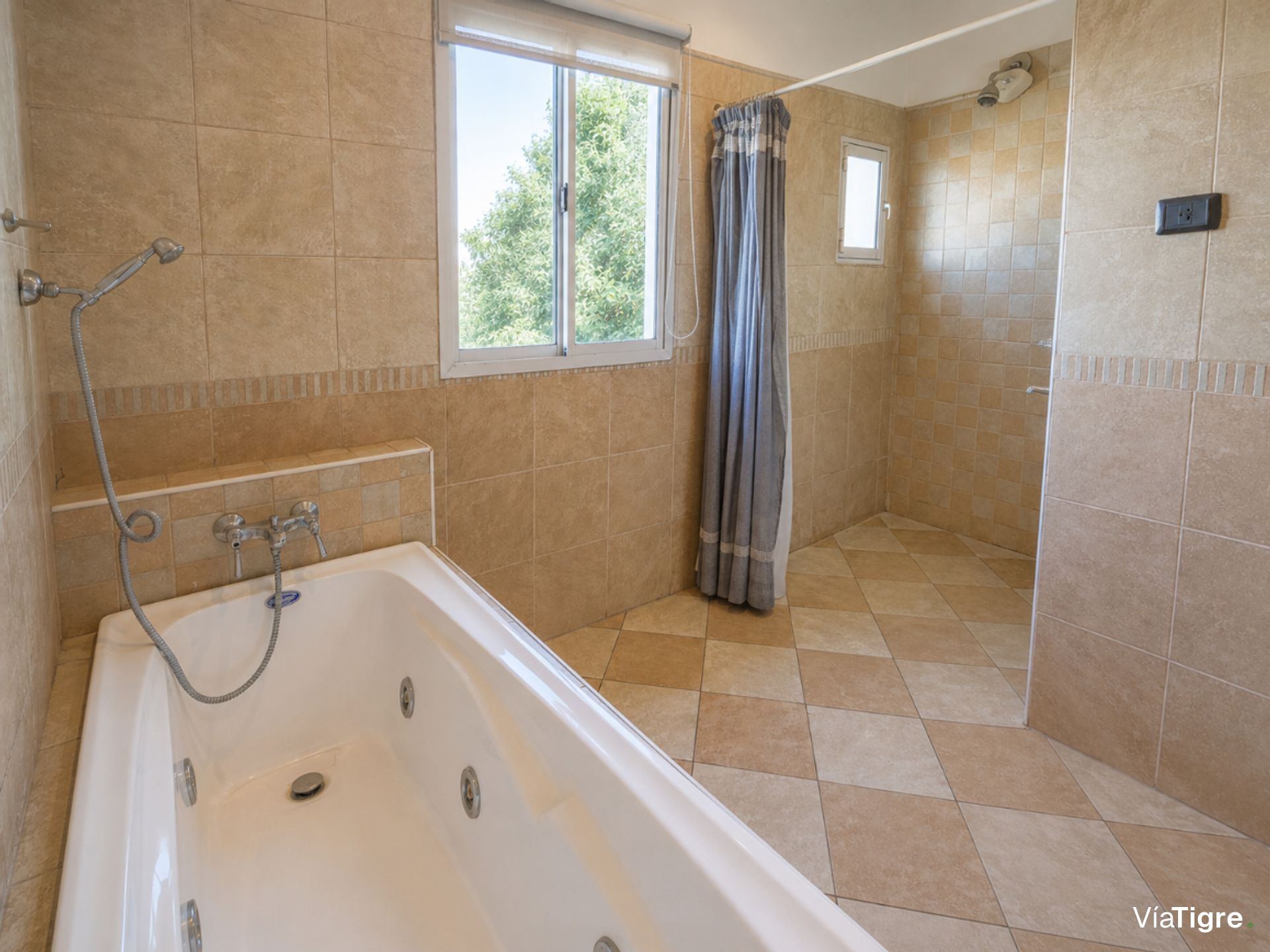 Venta Casa 4 Amb Con Pileta Y Quincho El Talar