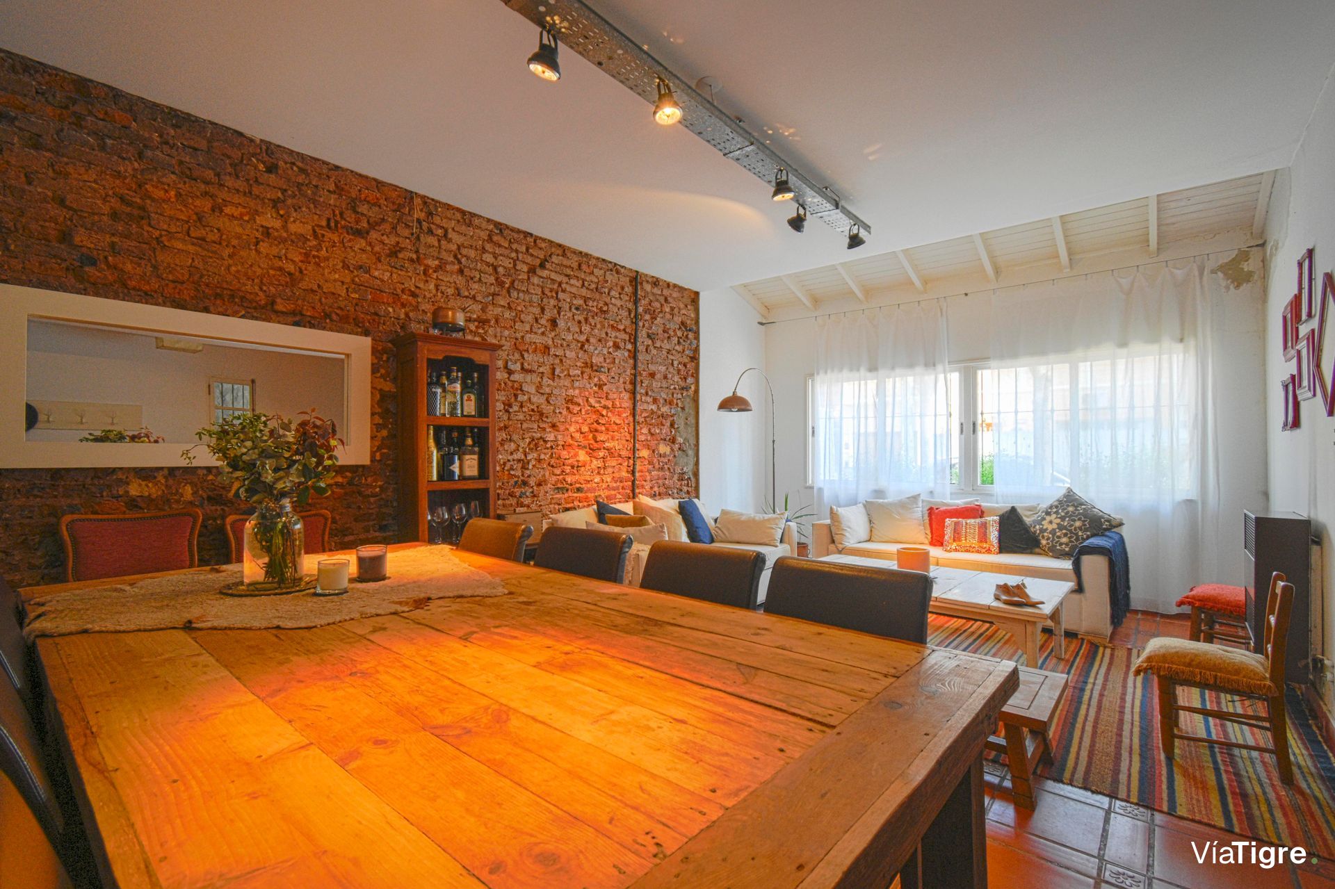 Venta casa lote propio con quincho y pileta