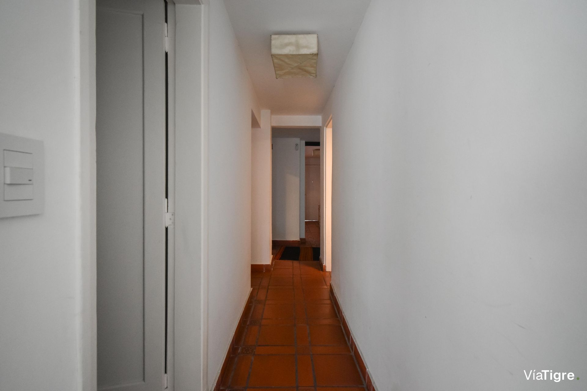 Venta casa lote propio con quincho y pileta
