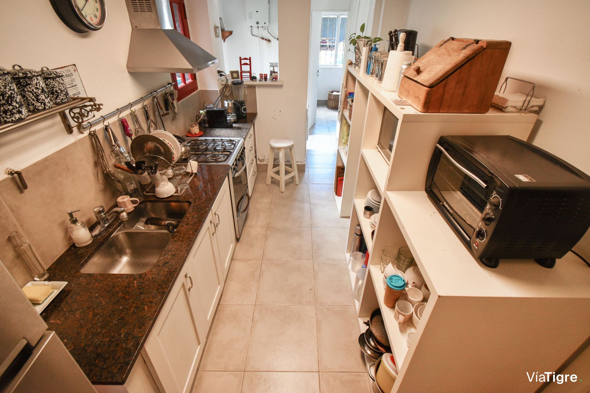 Venta casa lote propio con quincho y pileta