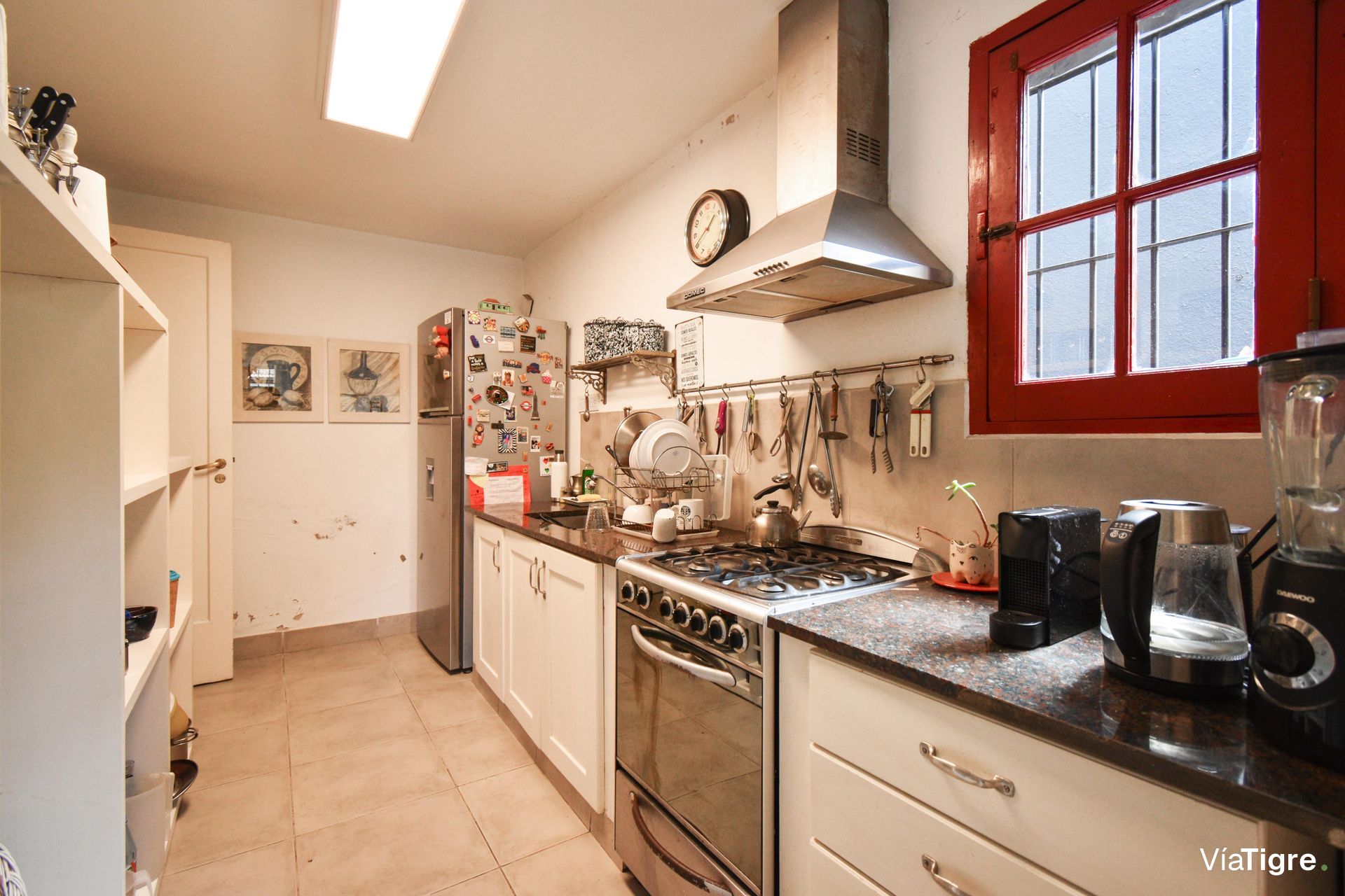 Venta casa lote propio con quincho y pileta