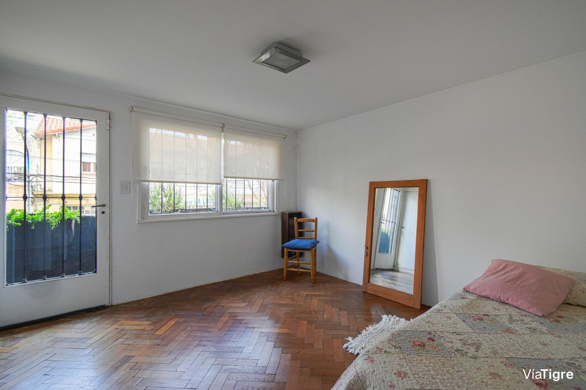 Venta casa lote propio con quincho y pileta