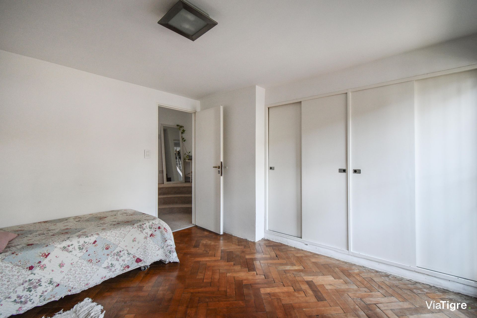 Venta casa lote propio con quincho y pileta