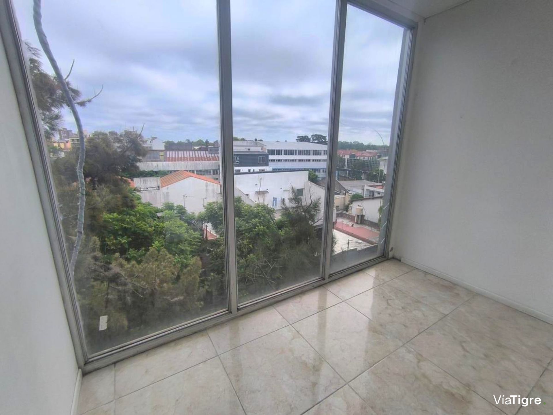 Oficina en Venta San Fernando con Cochera