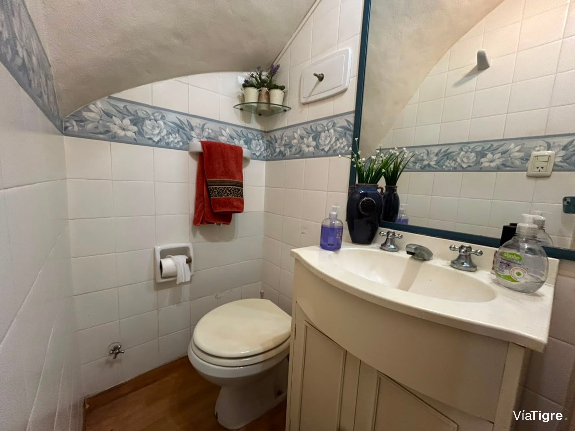 Triplex con patio, piscina, Apto Crédito