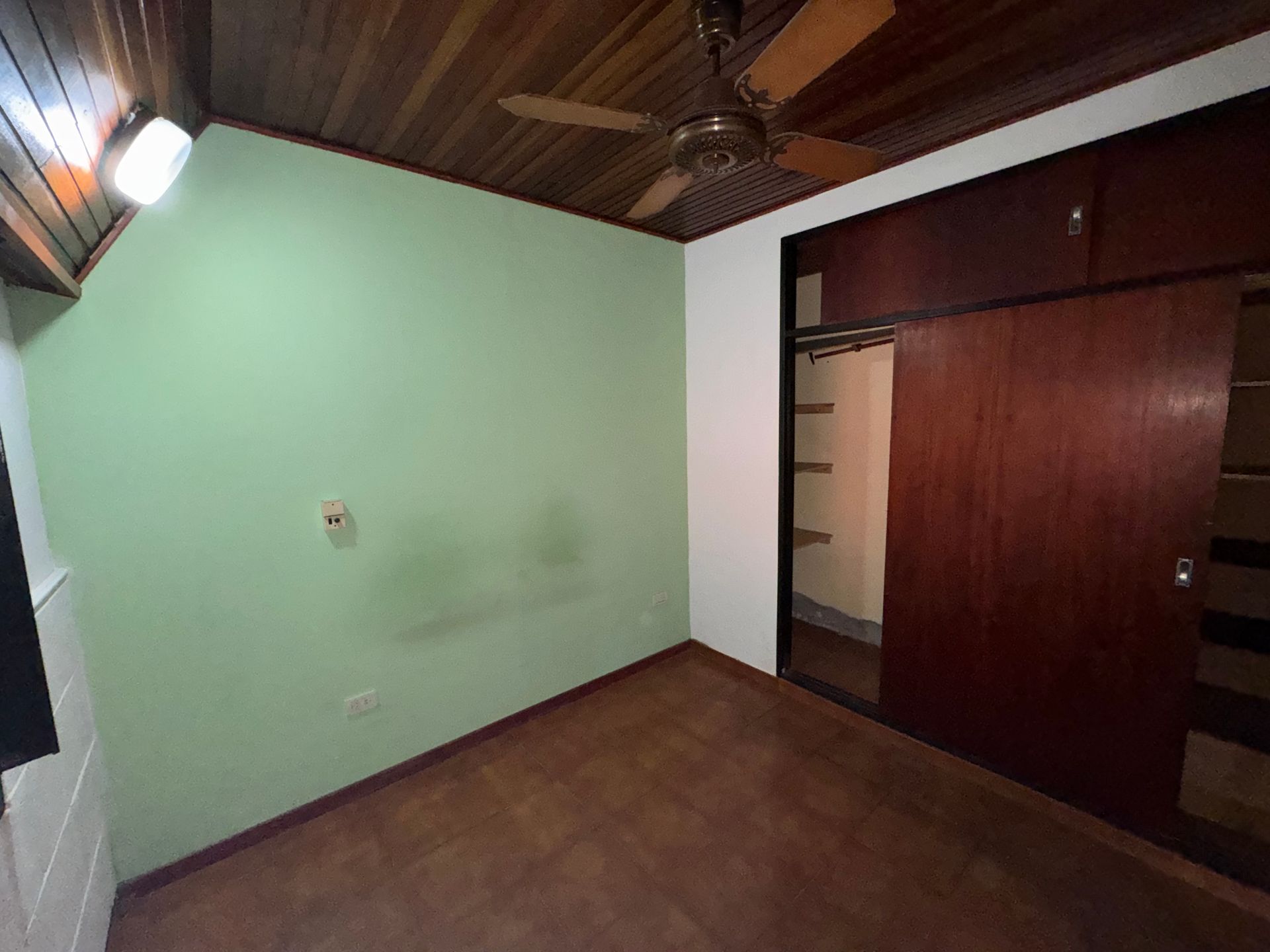 Venta-Local+Casa- C/Garage- El Talar-Lote Amplio