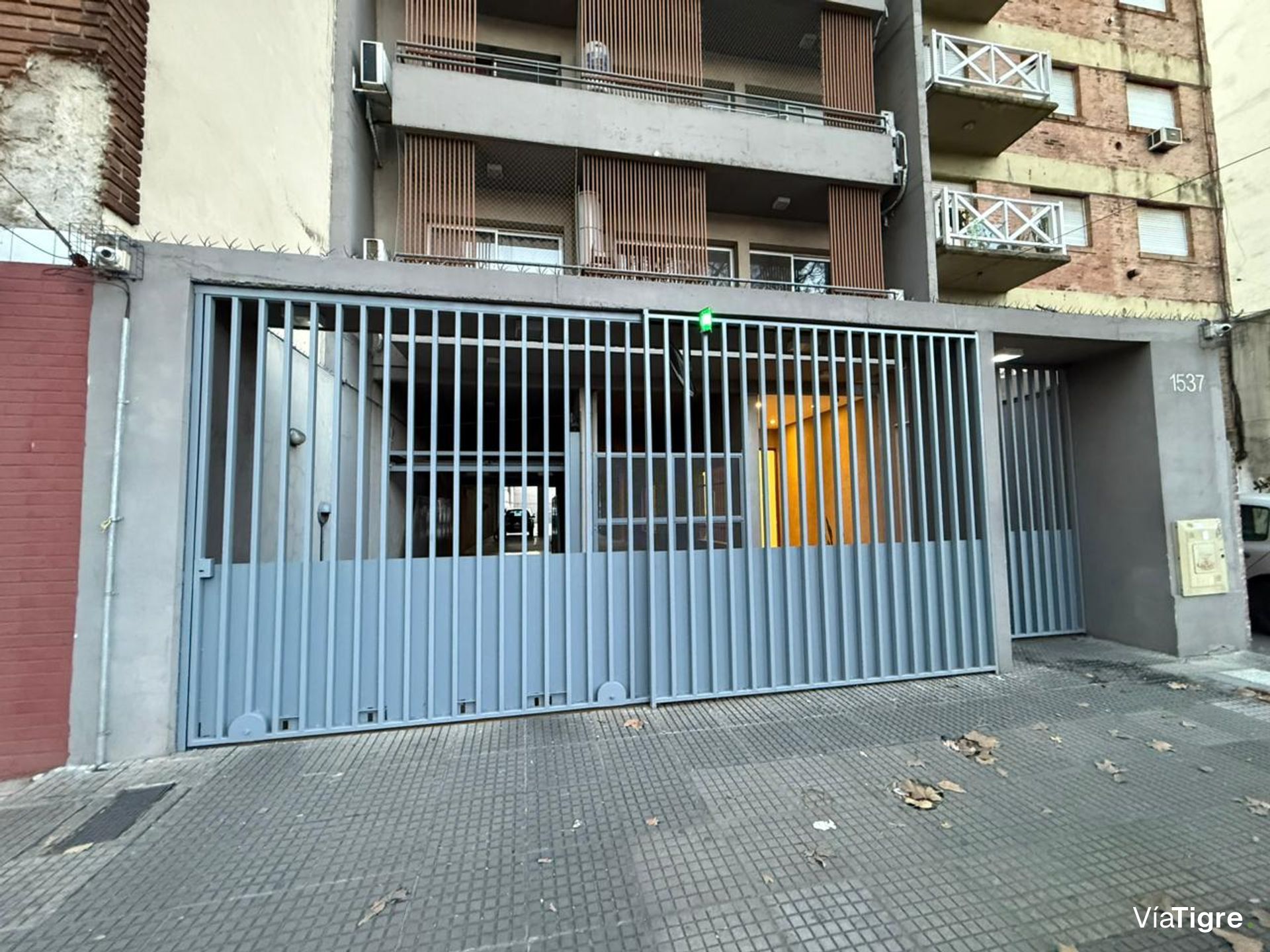 Venta cochera en Florida