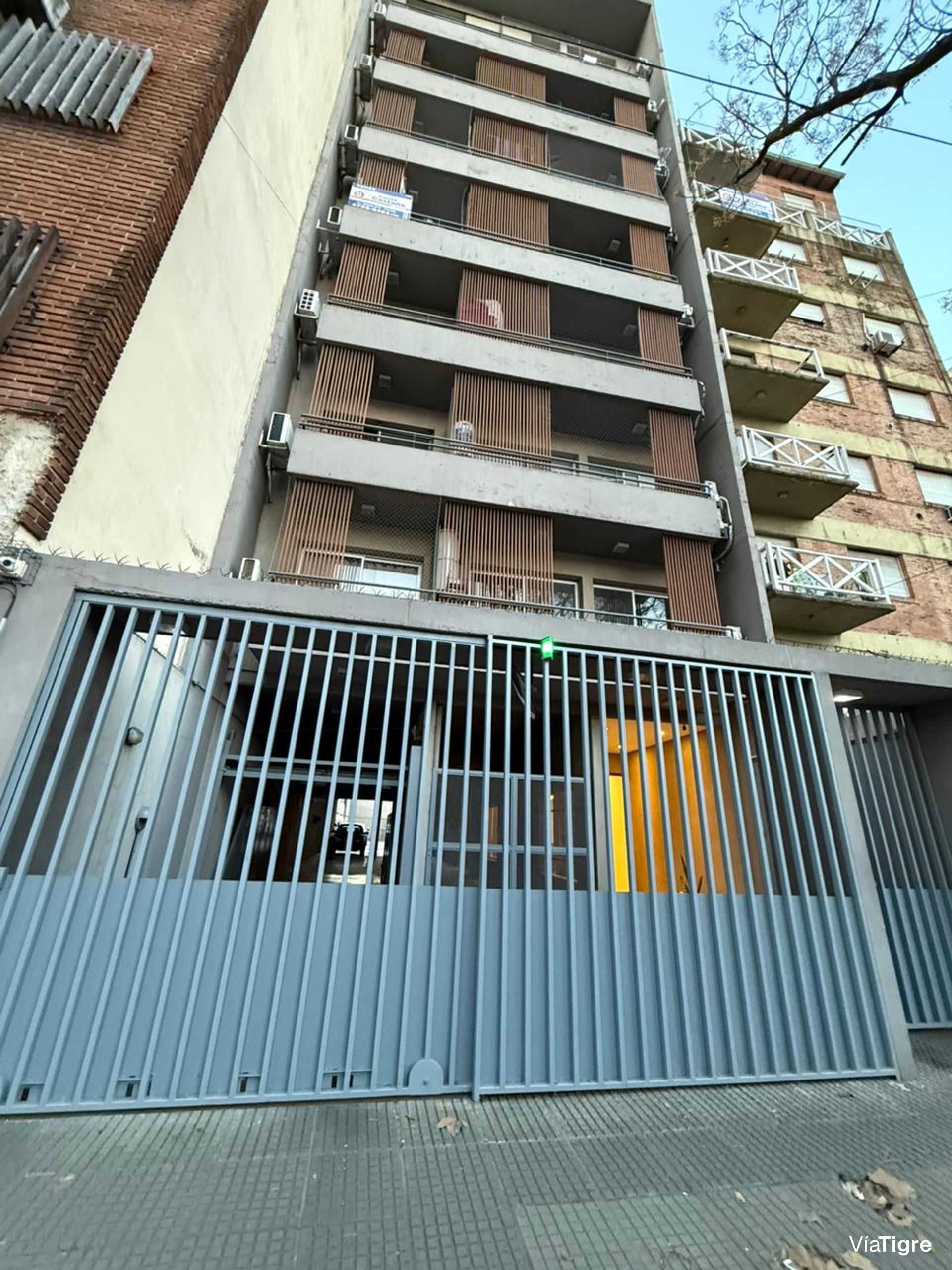 Venta cochera en Florida