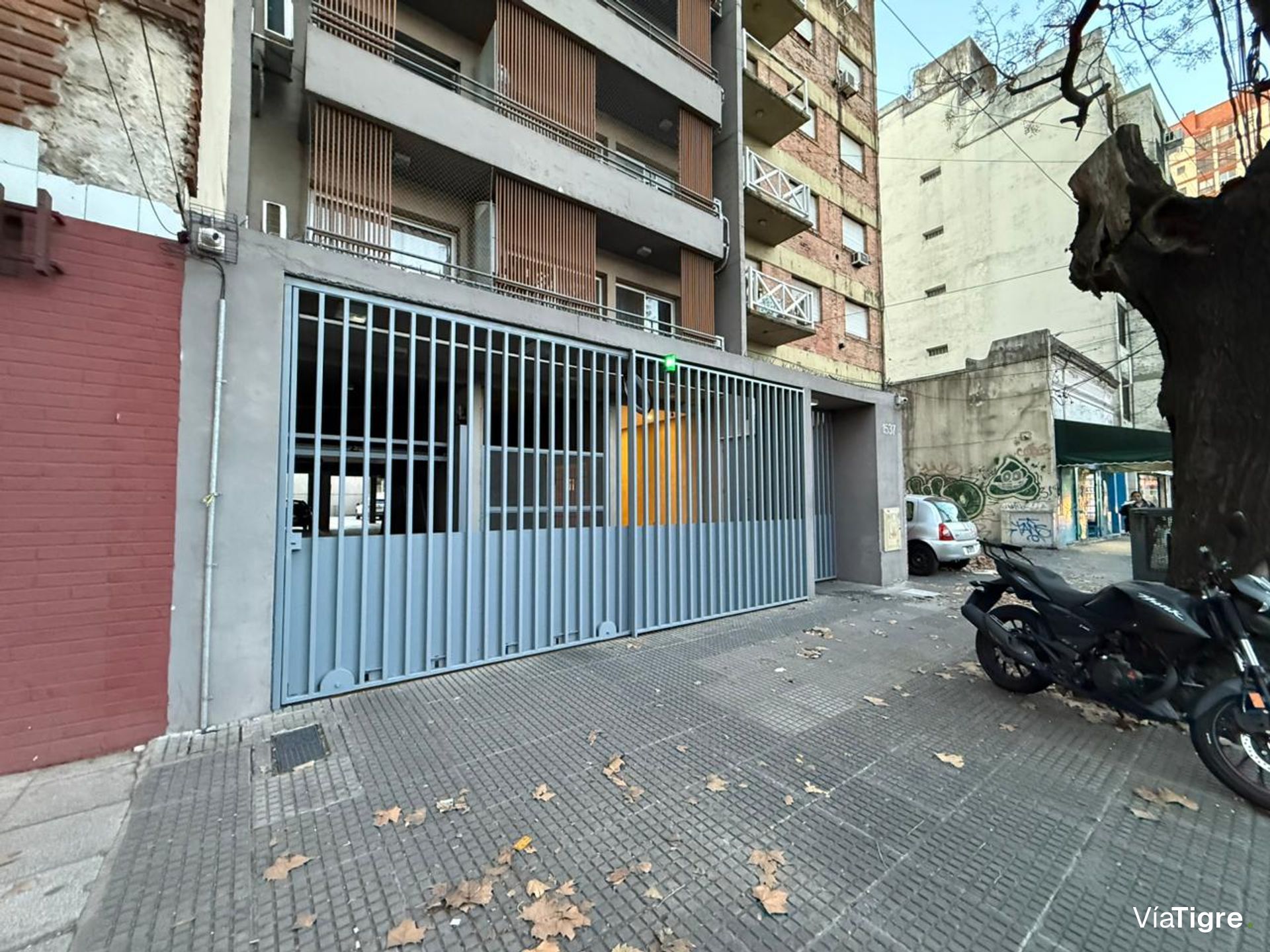 Venta cochera en Florida