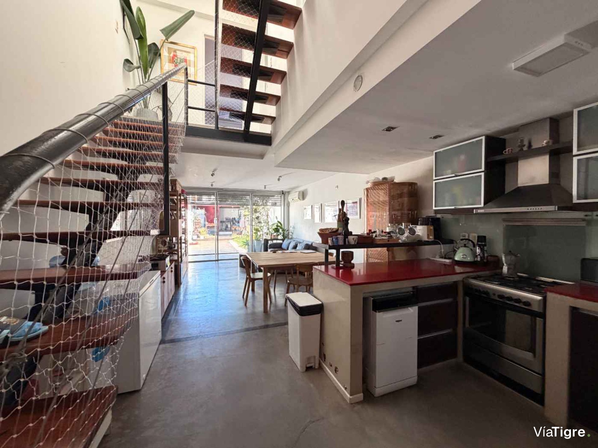 Triplex 4 Ambientes En Venta Martinez Con Pileta