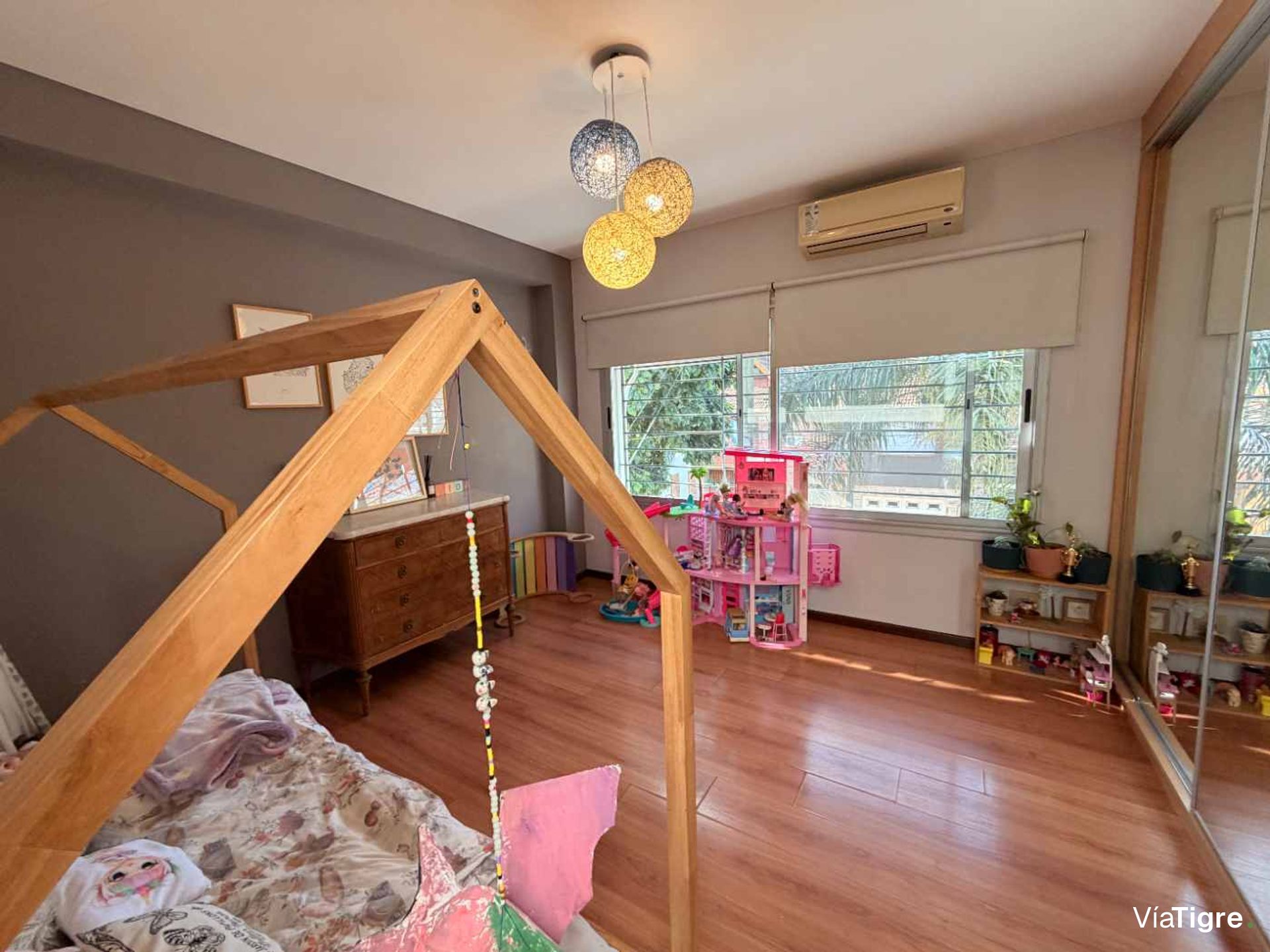 Triplex 4 Ambientes En Venta Martinez Con Pileta