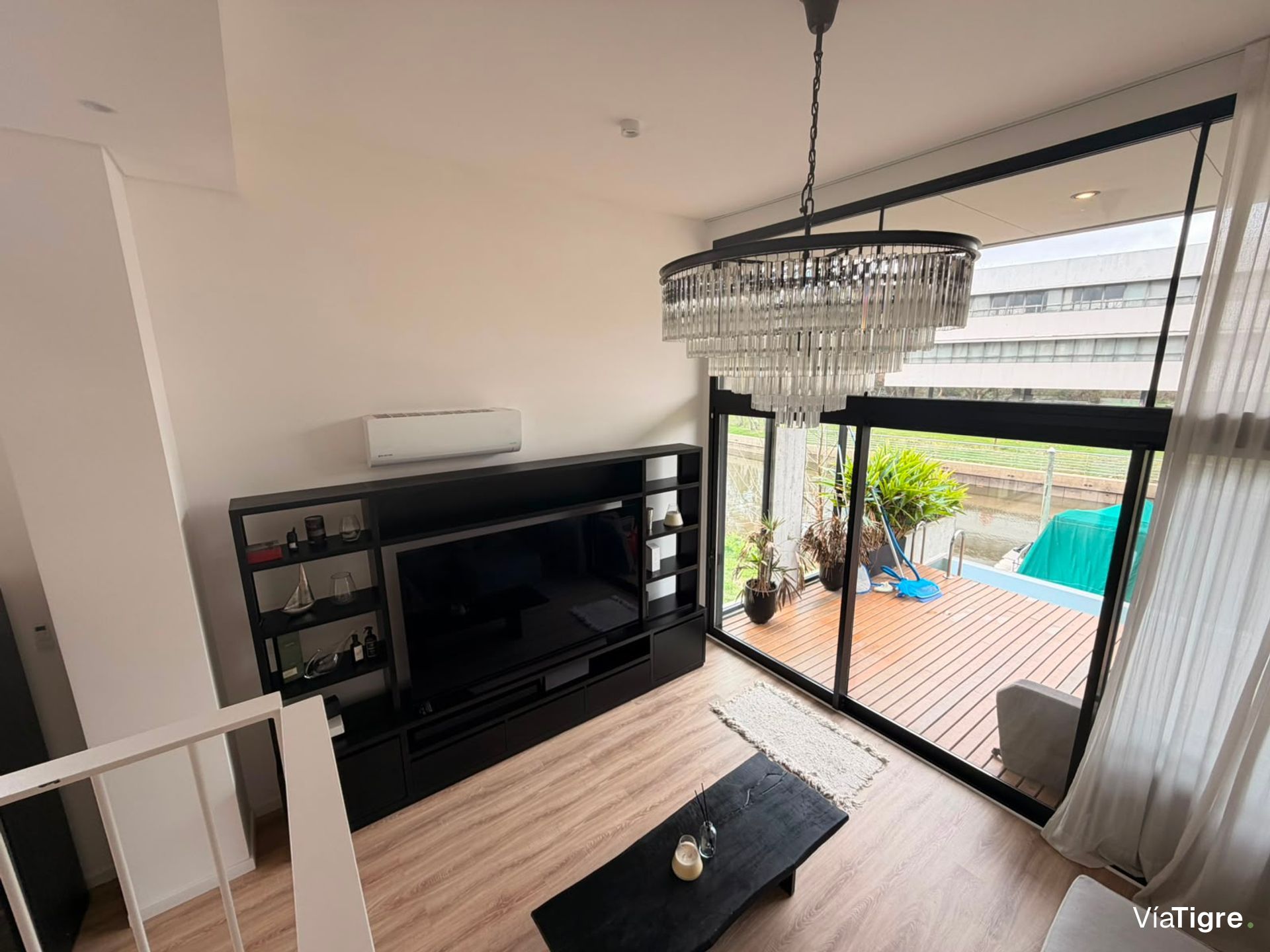 VENTA Depto 4 amb. con amarra en Venice Tigre
