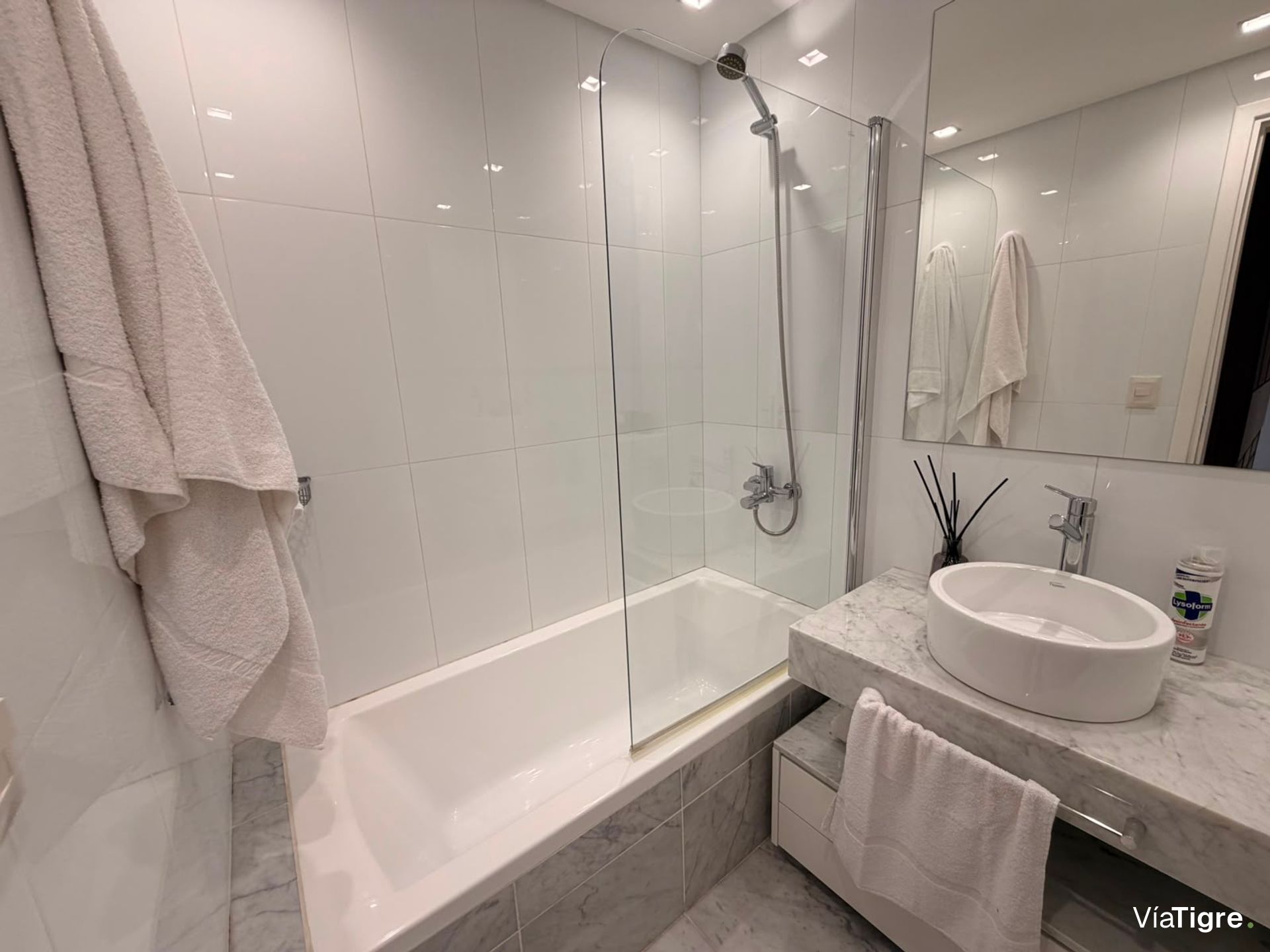 VENTA Depto 4 amb. con amarra en Venice Tigre