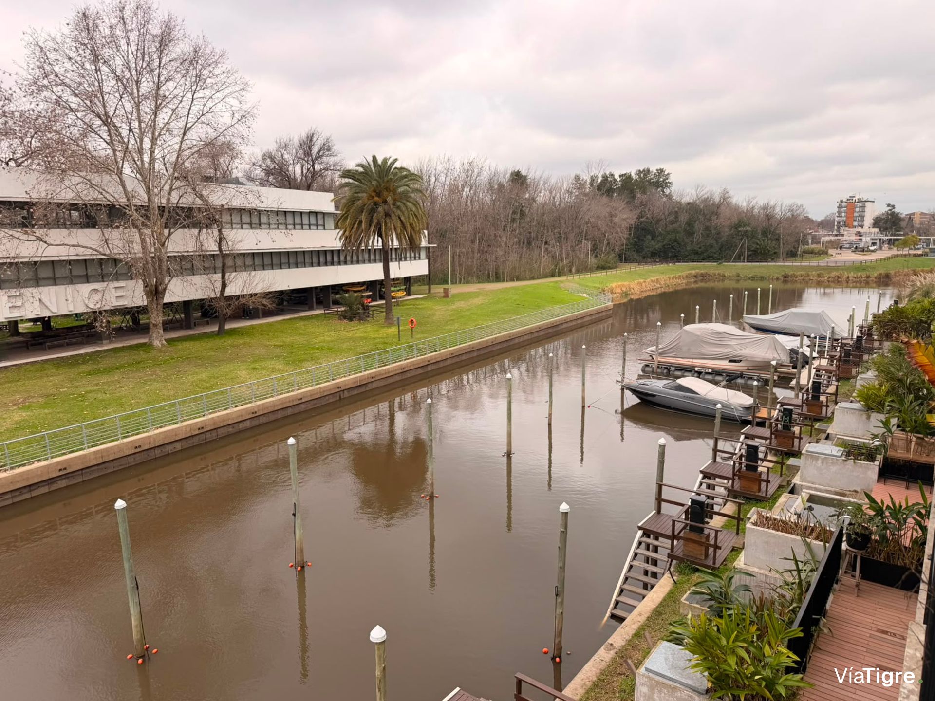 VENTA Depto 4 amb. con amarra en Venice Tigre