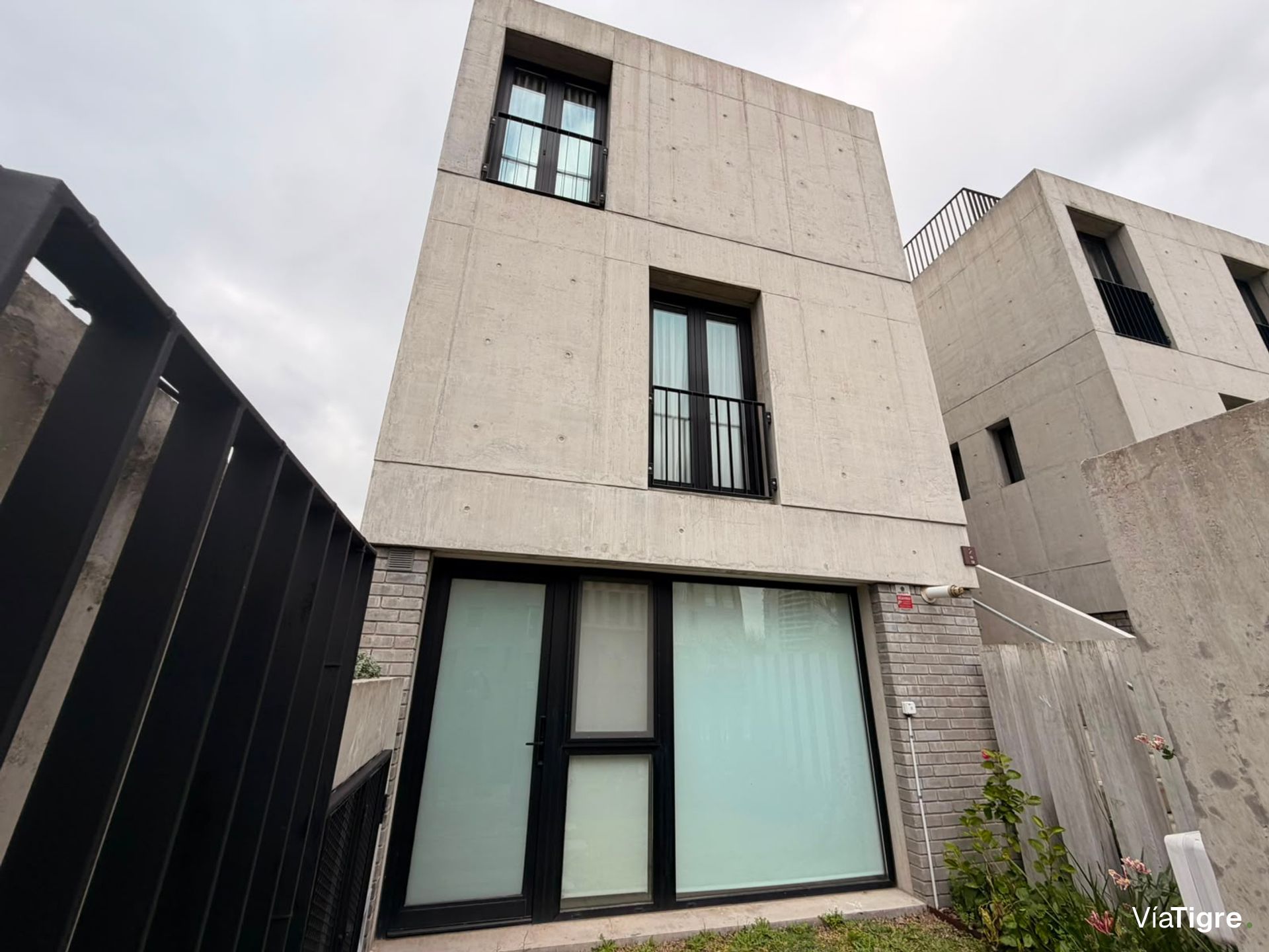 VENTA Depto 4 amb. con amarra en Venice Tigre