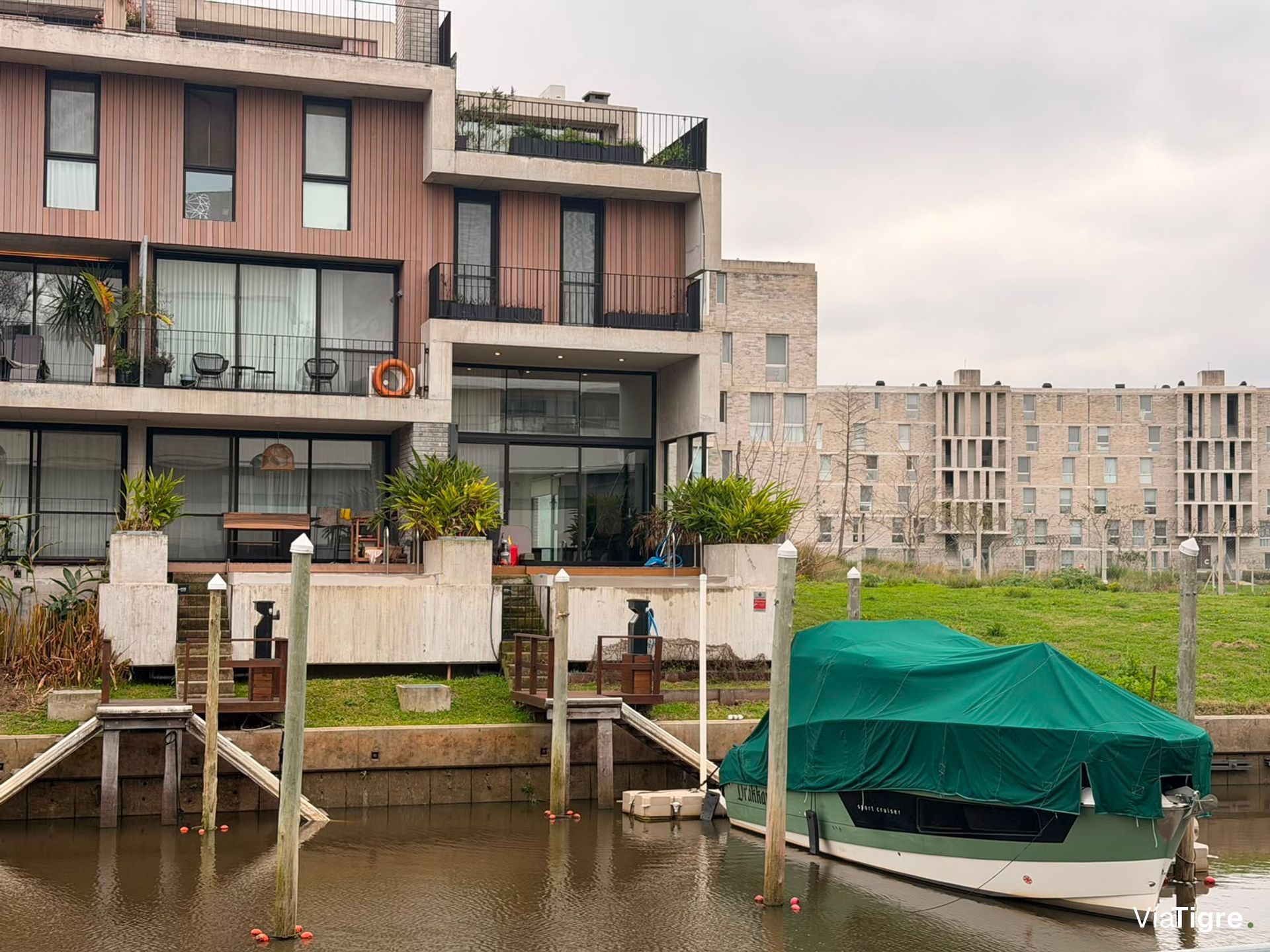 VENTA Depto 4 amb. con amarra en Venice Tigre