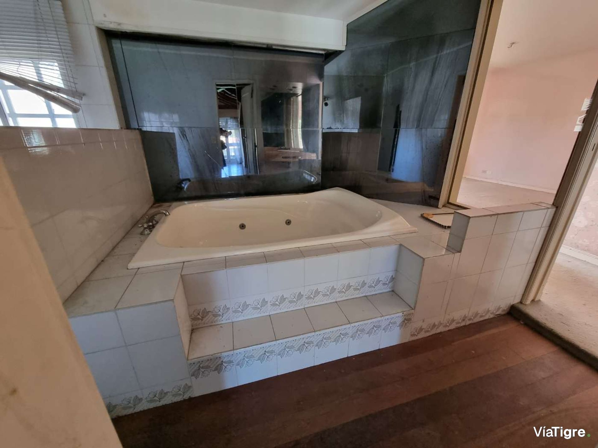 Casa En Venta Olivos Vte Lopez Jardin Y Pileta