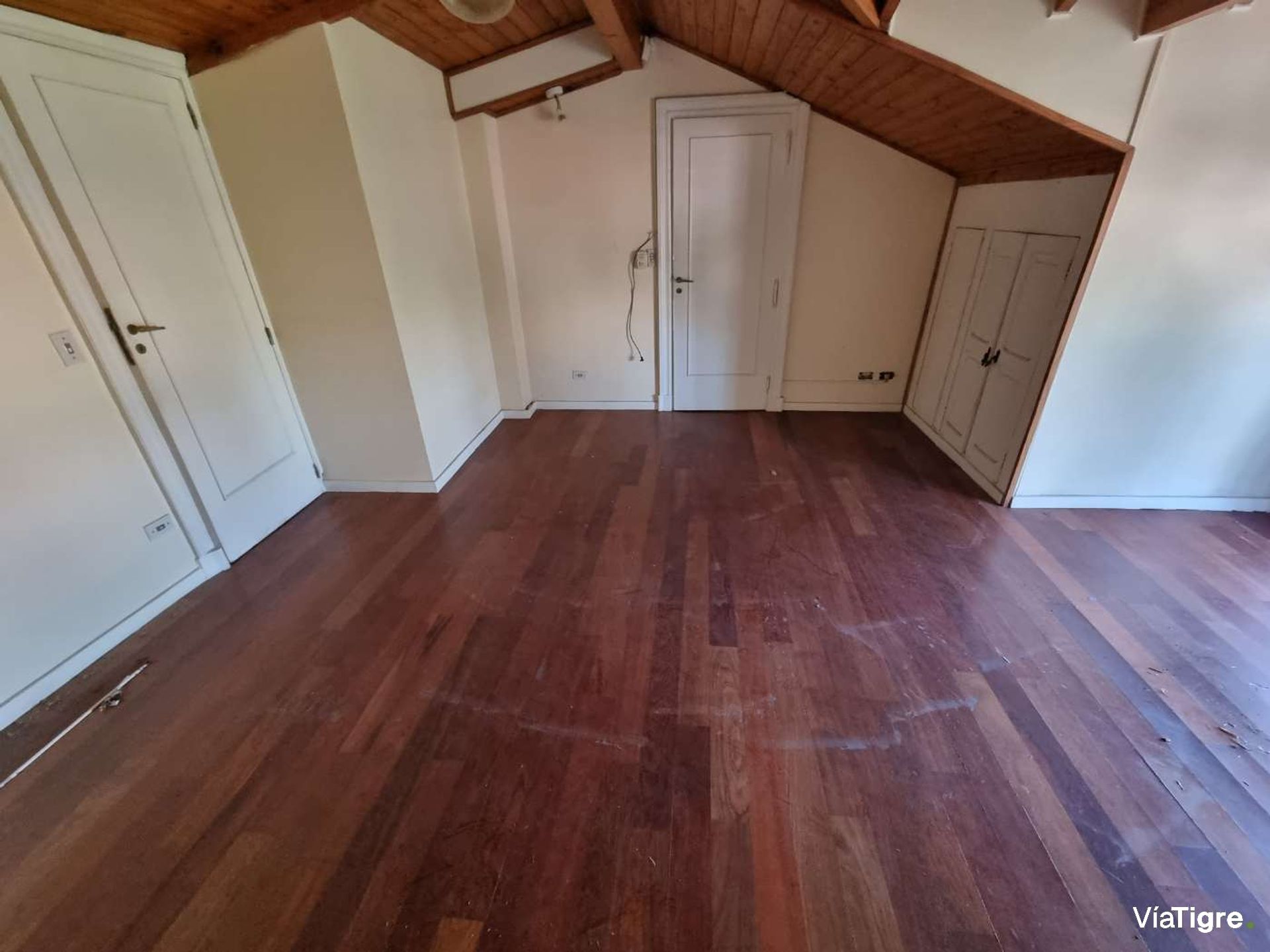 Casa En Venta Olivos Vte Lopez Jardin Y Pileta