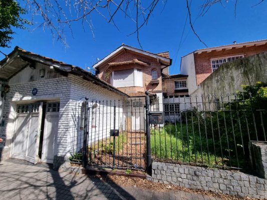 Casa En Venta Olivos Vte Lopez Jardin Y Pileta