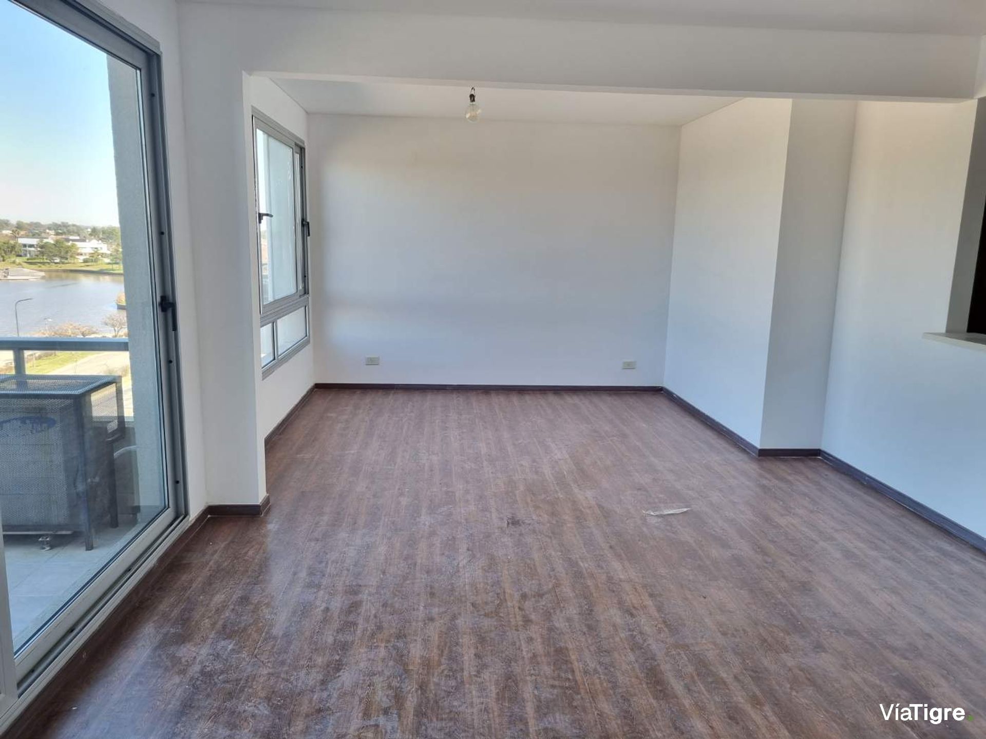 Departamento En Venta 3 Amb Espigon 13 Vista / Rio