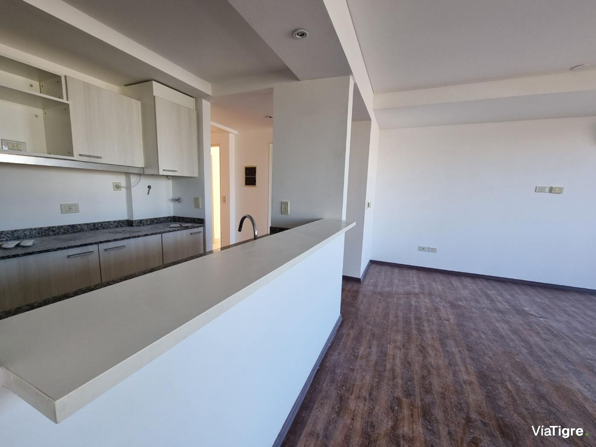 Departamento En Venta 3 Amb Espigon 13 Vista / Rio