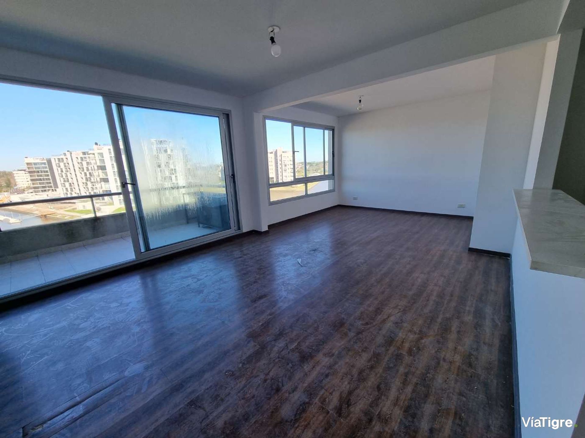 Departamento En Venta 3 Amb Espigon 13 Vista / Rio