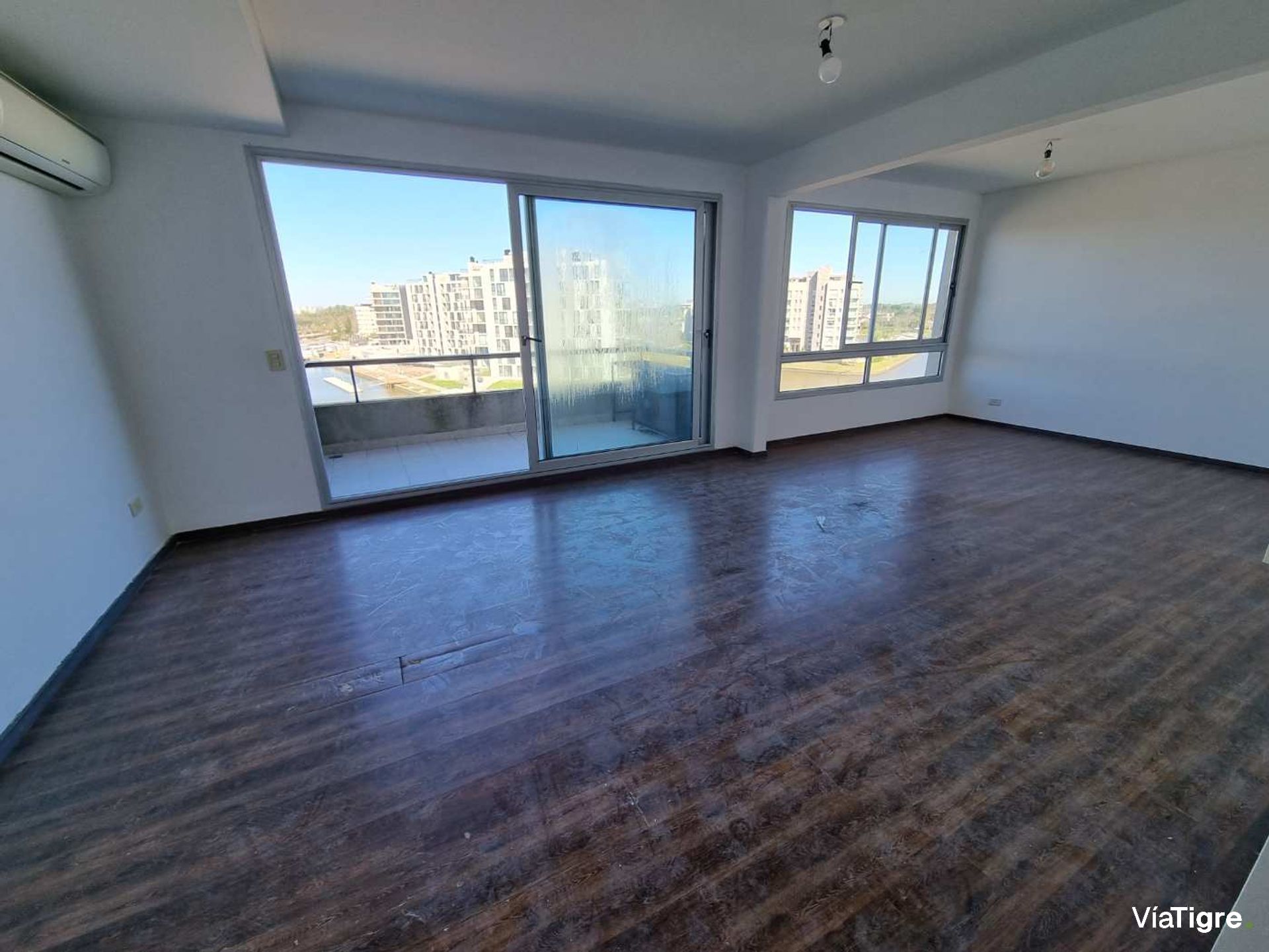 Departamento En Venta 3 Amb Espigon 13 Vista / Rio