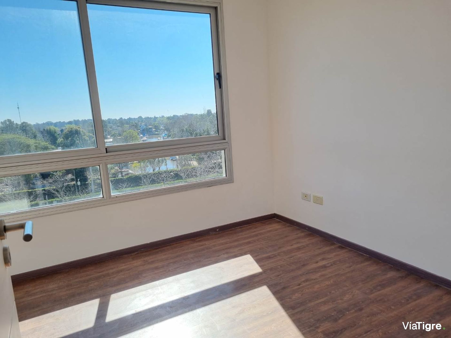 Departamento En Venta 3 Amb Espigon 13 Vista / Rio