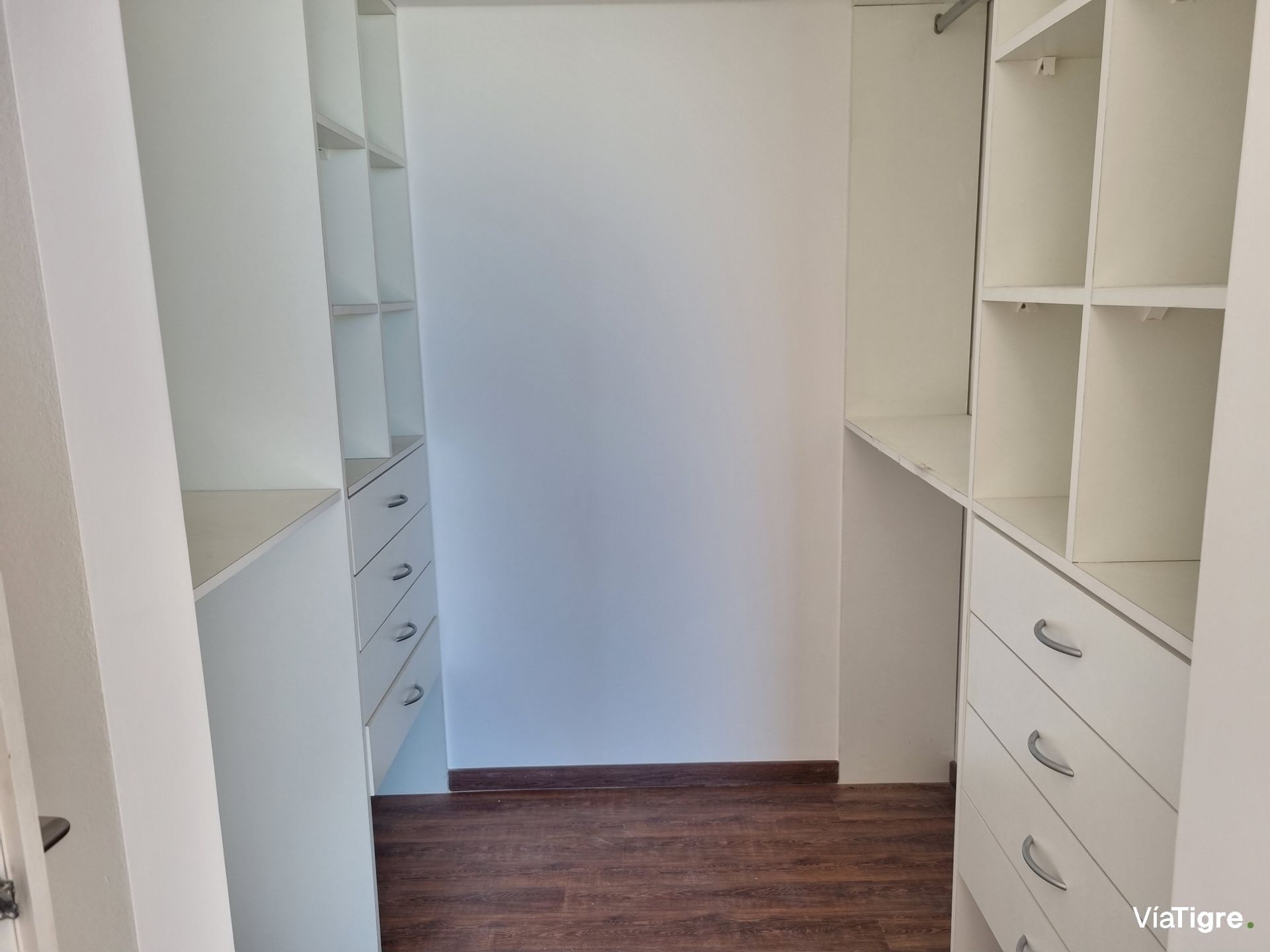 Departamento En Venta 3 Amb Espigon 13 Vista / Rio