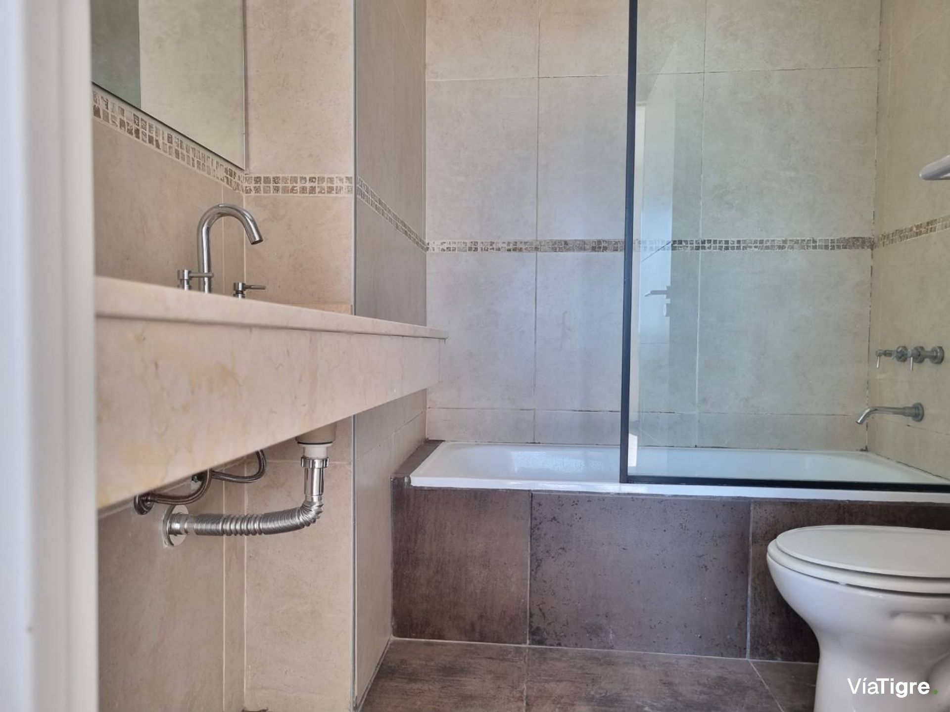 Departamento En Venta 3 Amb Espigon 13 Vista / Rio
