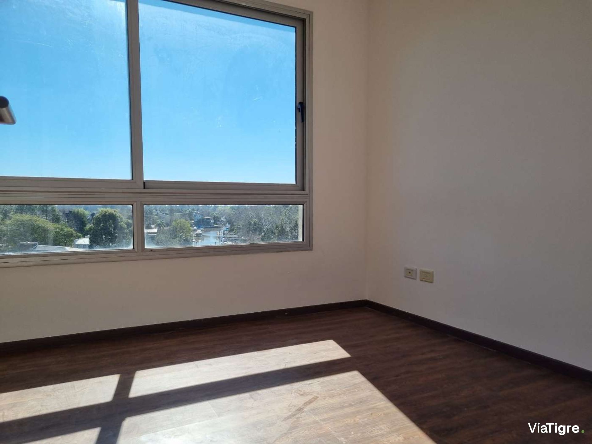 Departamento En Venta 3 Amb Espigon 13 Vista / Rio