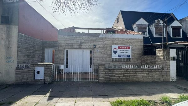 Venta Casa con parque en Olivos