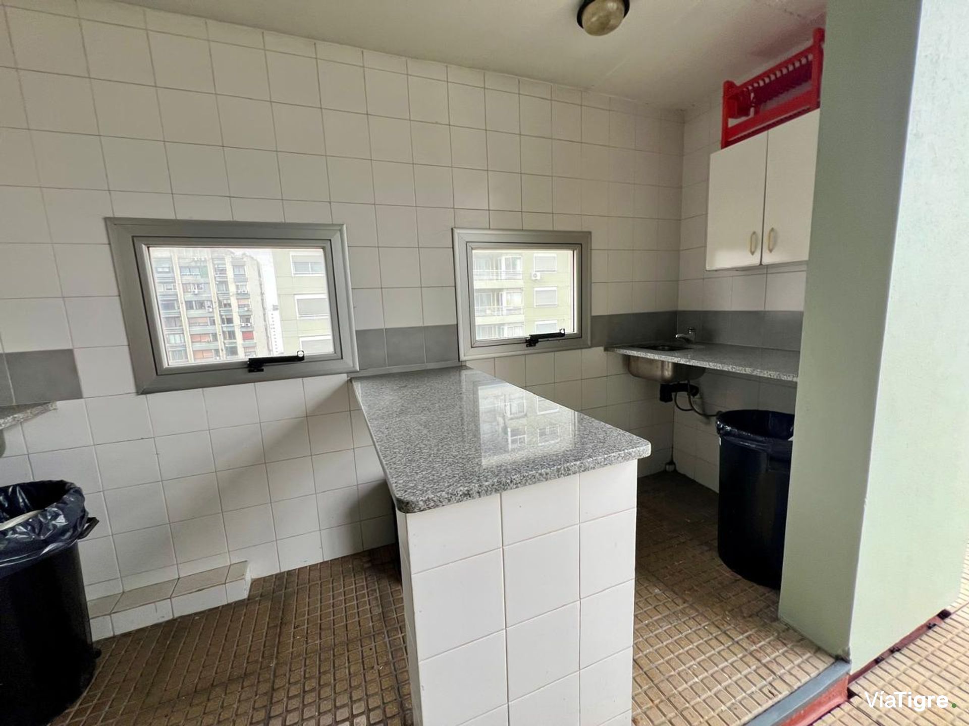Alq. Semipiso 4 Amb + Dep.c/Baño Pileta Seguridad