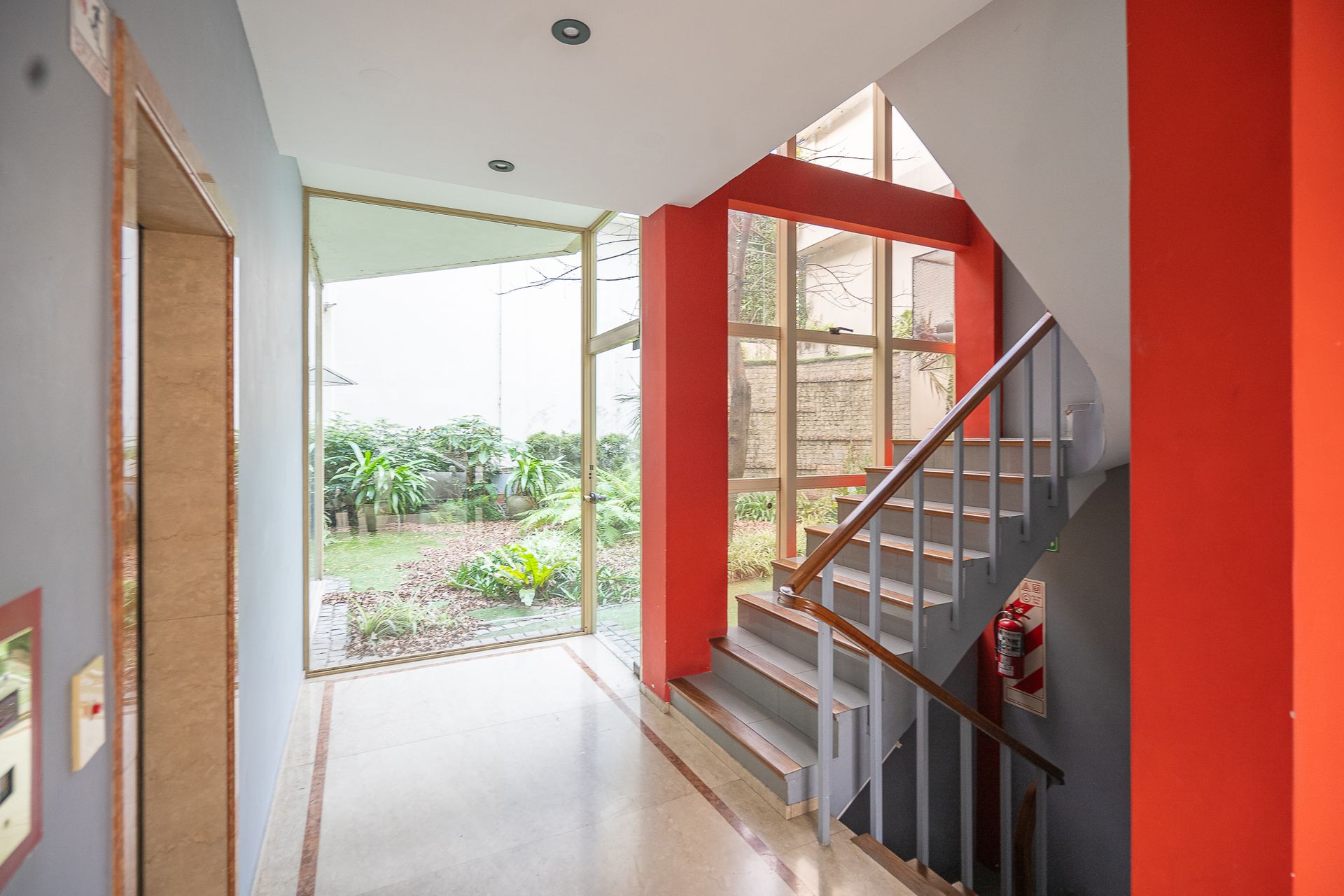 VENTA OFICINA 35m2 IDEAL CONSULTORIO SAN ISIDRO