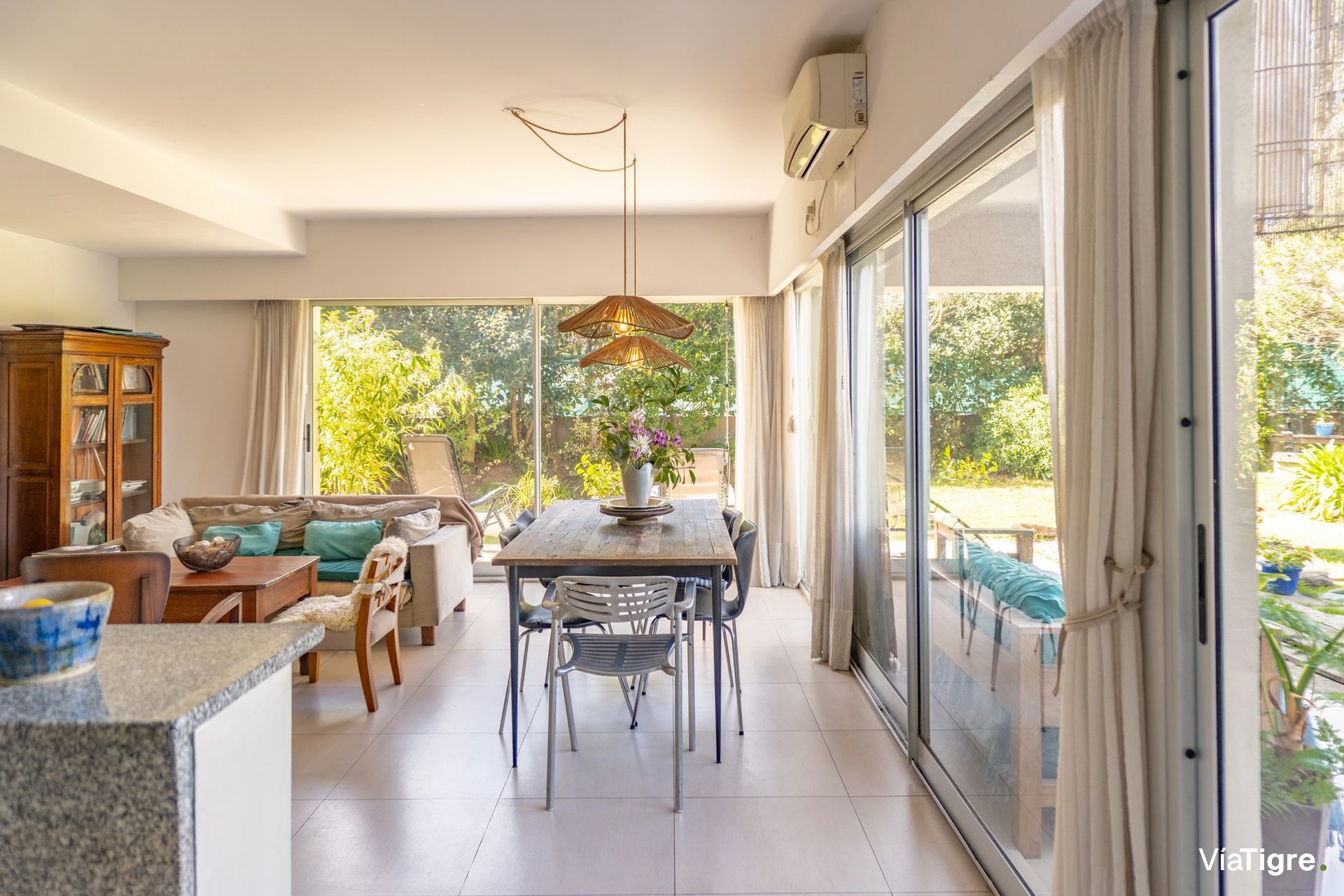 Departamento con jardin Venta, Beccar, 5 ambientes